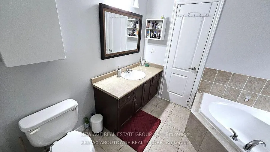 Photo 28 of 42 Ozner Crescent, Vaughan, Vellore Village — HOMEH
