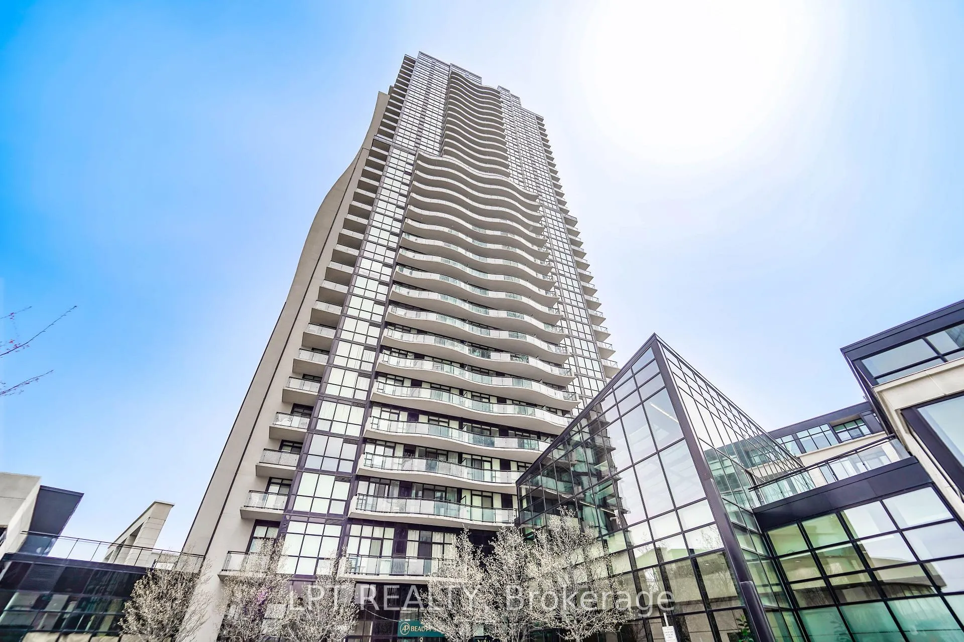 Photo 10 of Unit 312, 2900 Highway 7, Vaughan, Concord — HOMEH