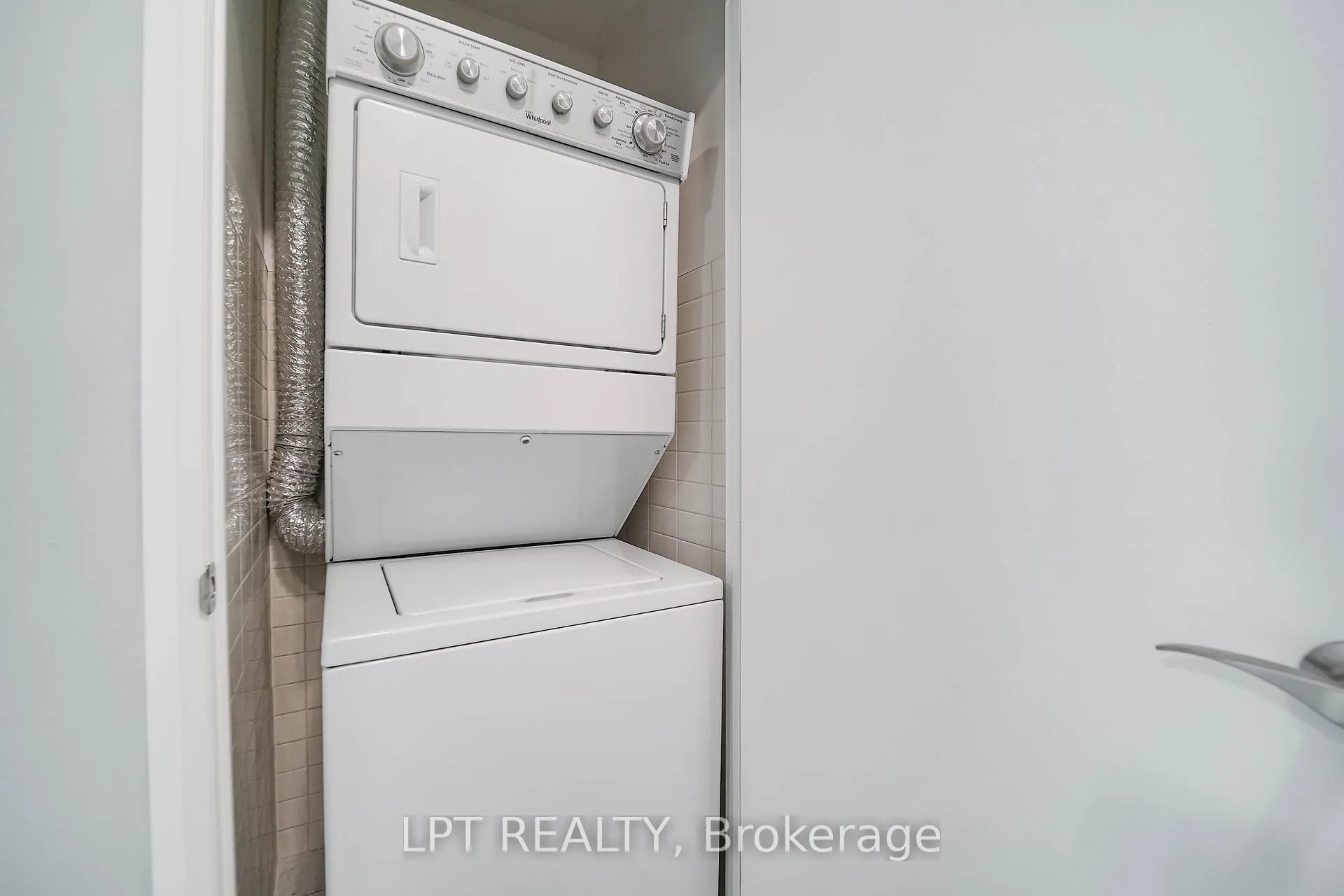 Photo 19 of Unit 312, 2900 Highway 7, Vaughan, Concord — HOMEH