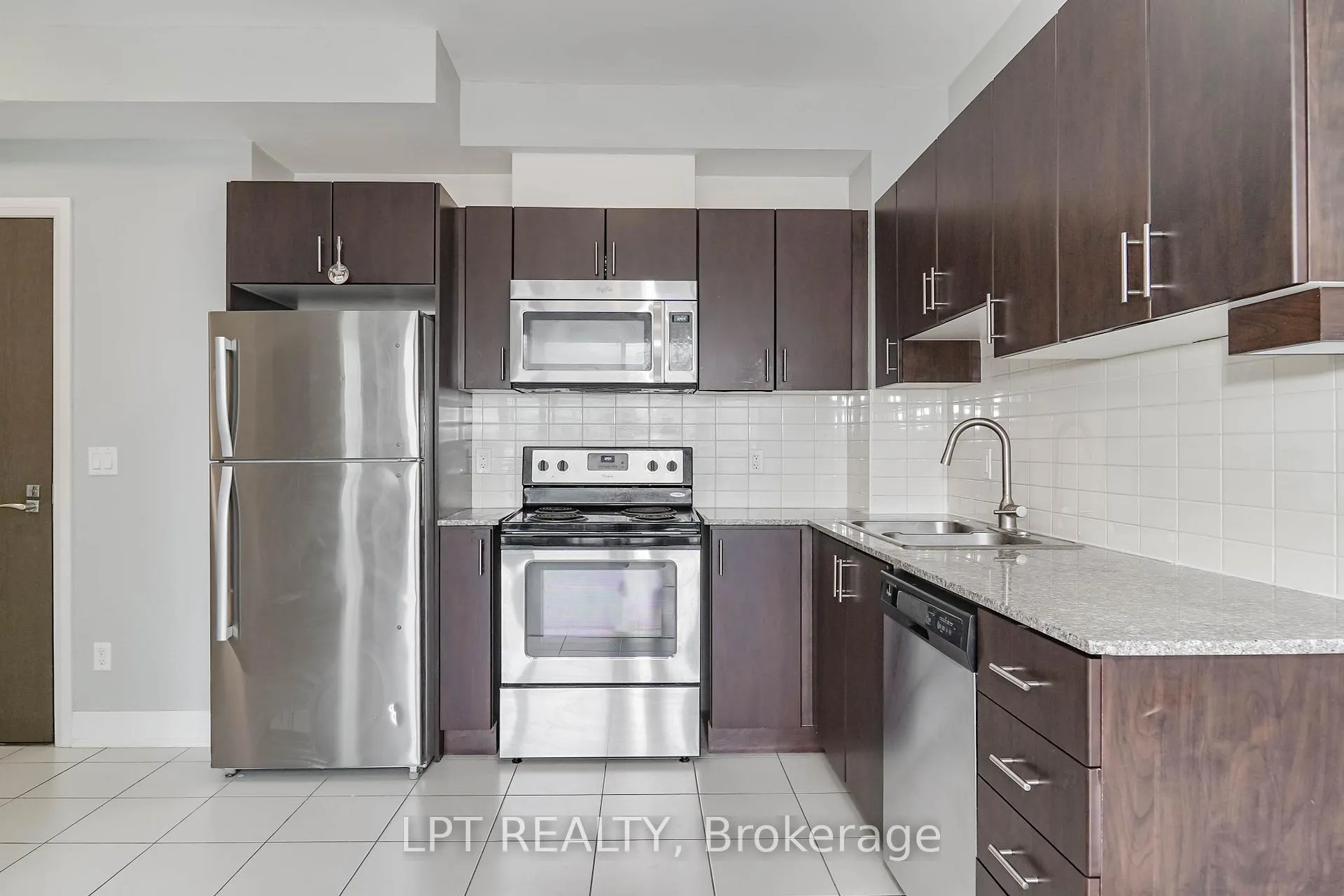 Photo 24 of Unit 312, 2900 Highway 7, Vaughan, Concord — HOMEH