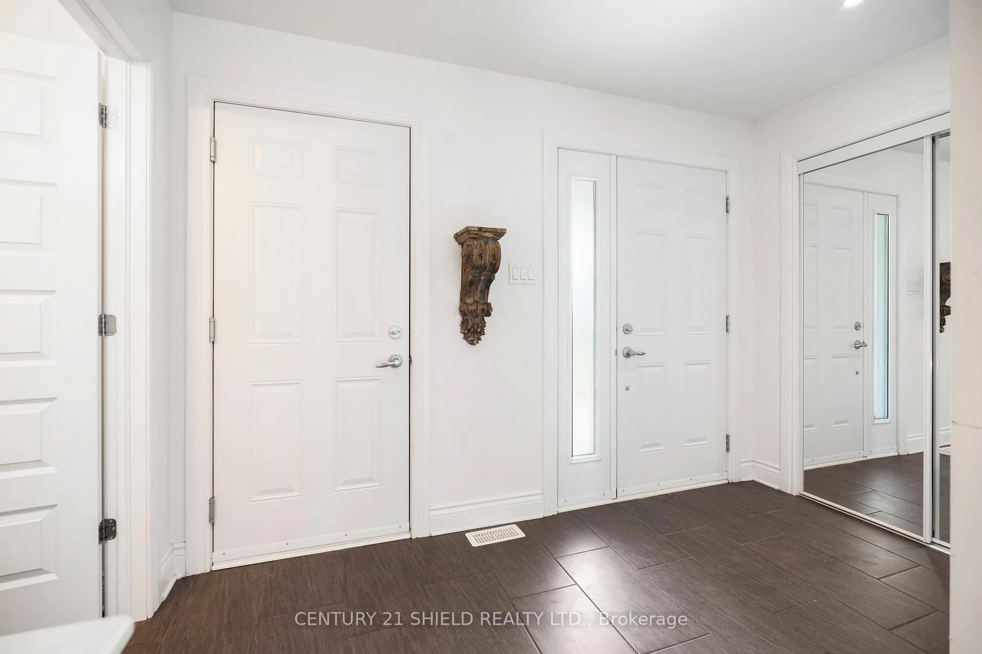 Photo 65 of 1144 Clement Court, Cornwall — HOMEH