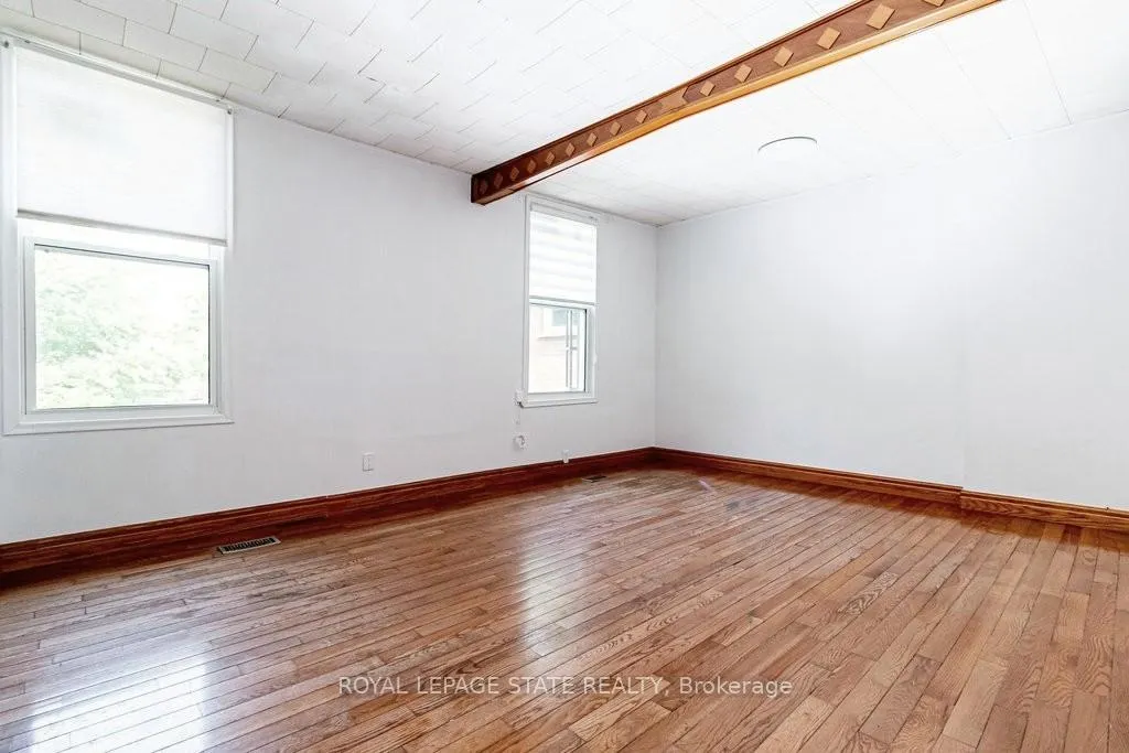 Photo 4 of 170 Cannon Street W, Hamilton, Central — HOMEH