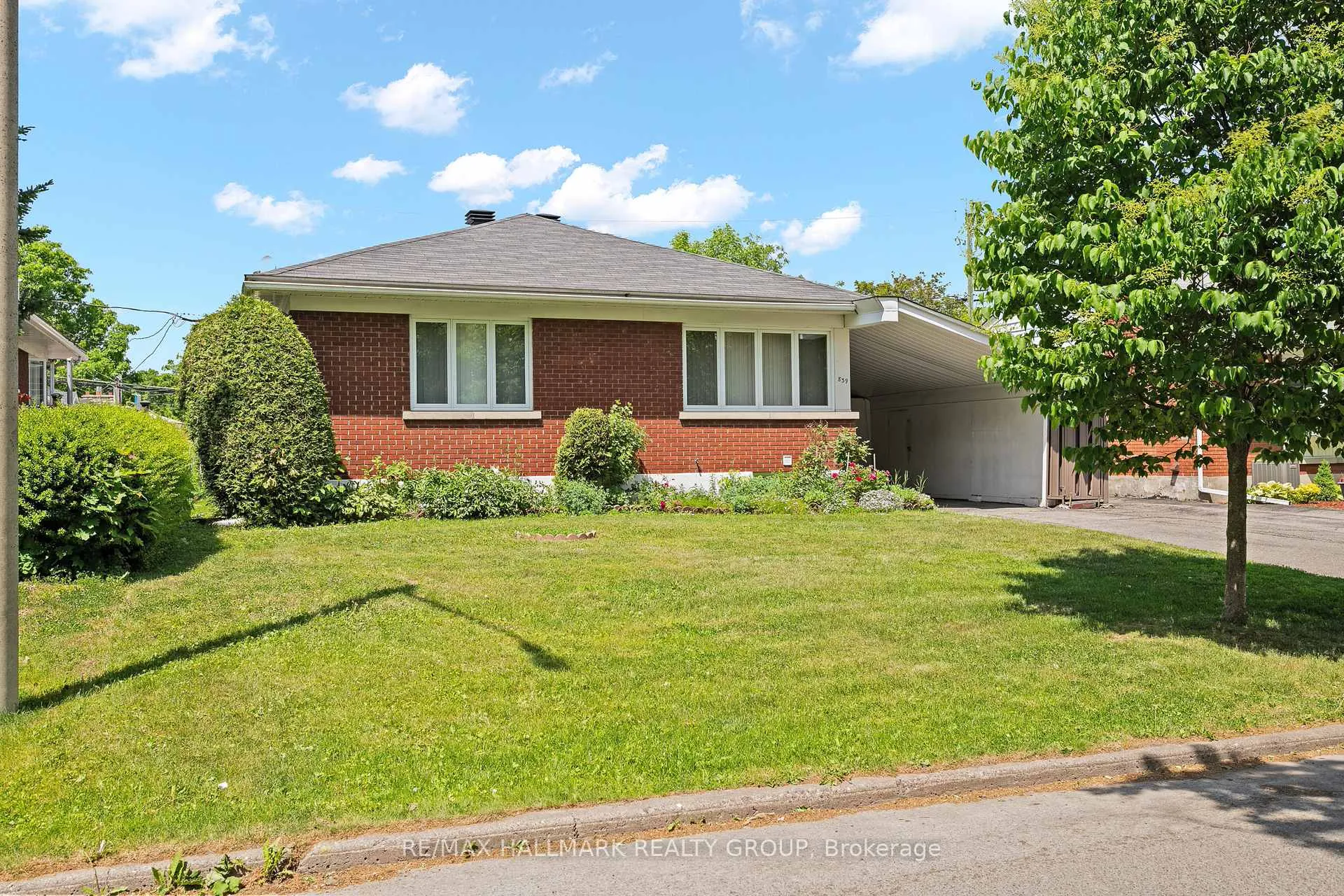 Photo of 839 Weston Drive
