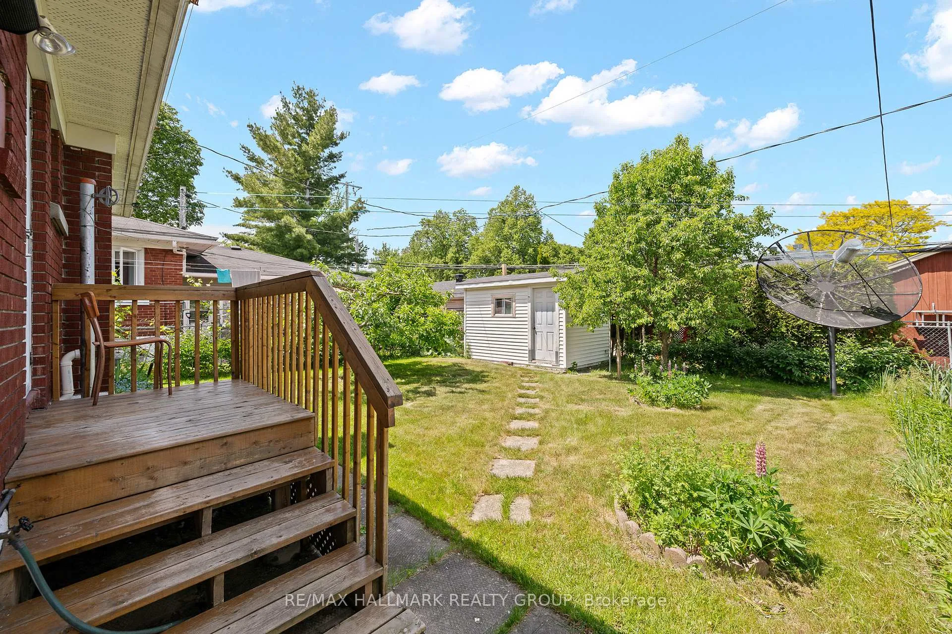 Photo 23 of 839 Weston Drive, Ottawa, Elmvale Acres — HOMEH