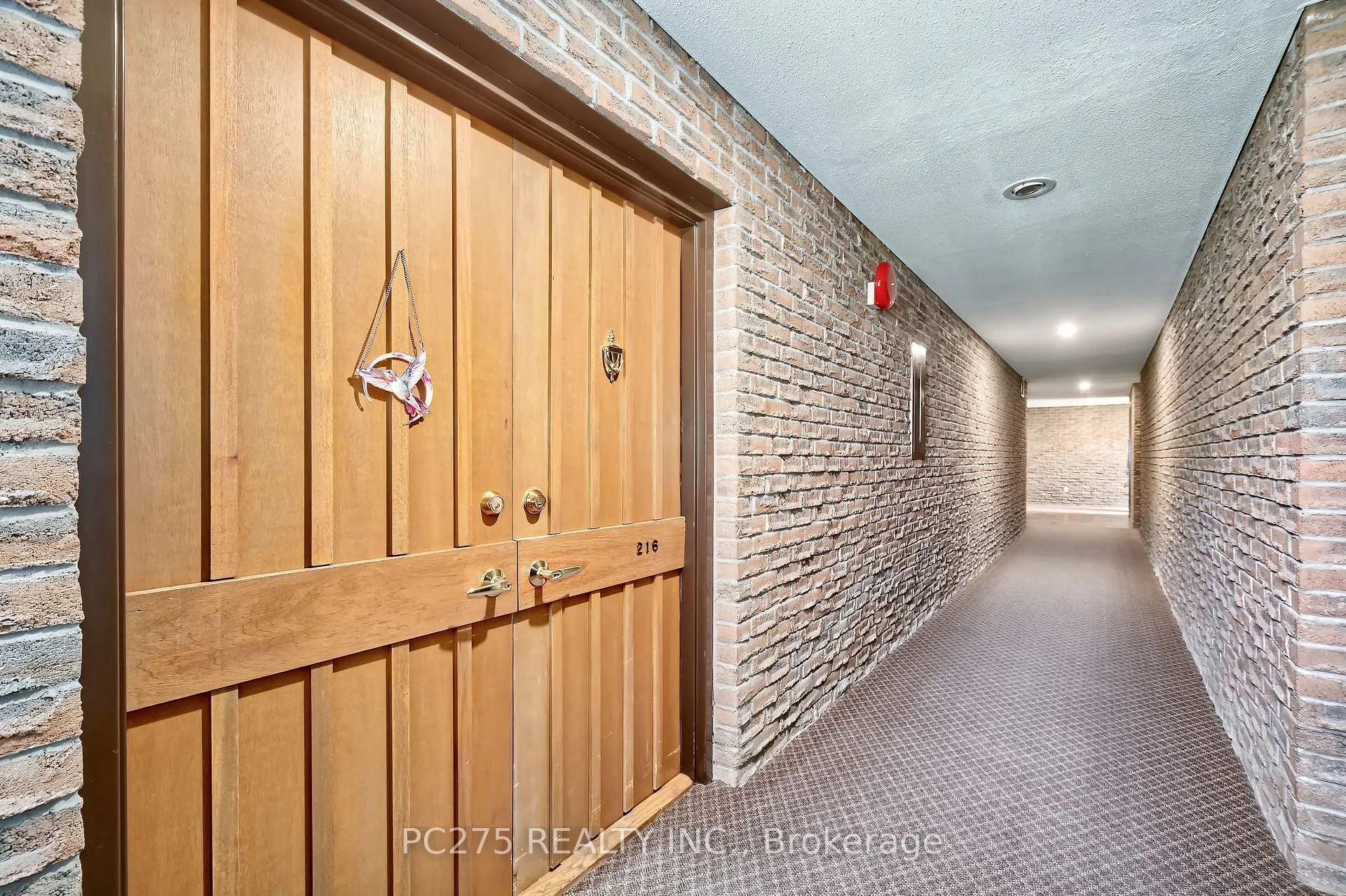 Photo 4 of Unit 216, 300 Everglade Crescent, London, North P — HOMEH