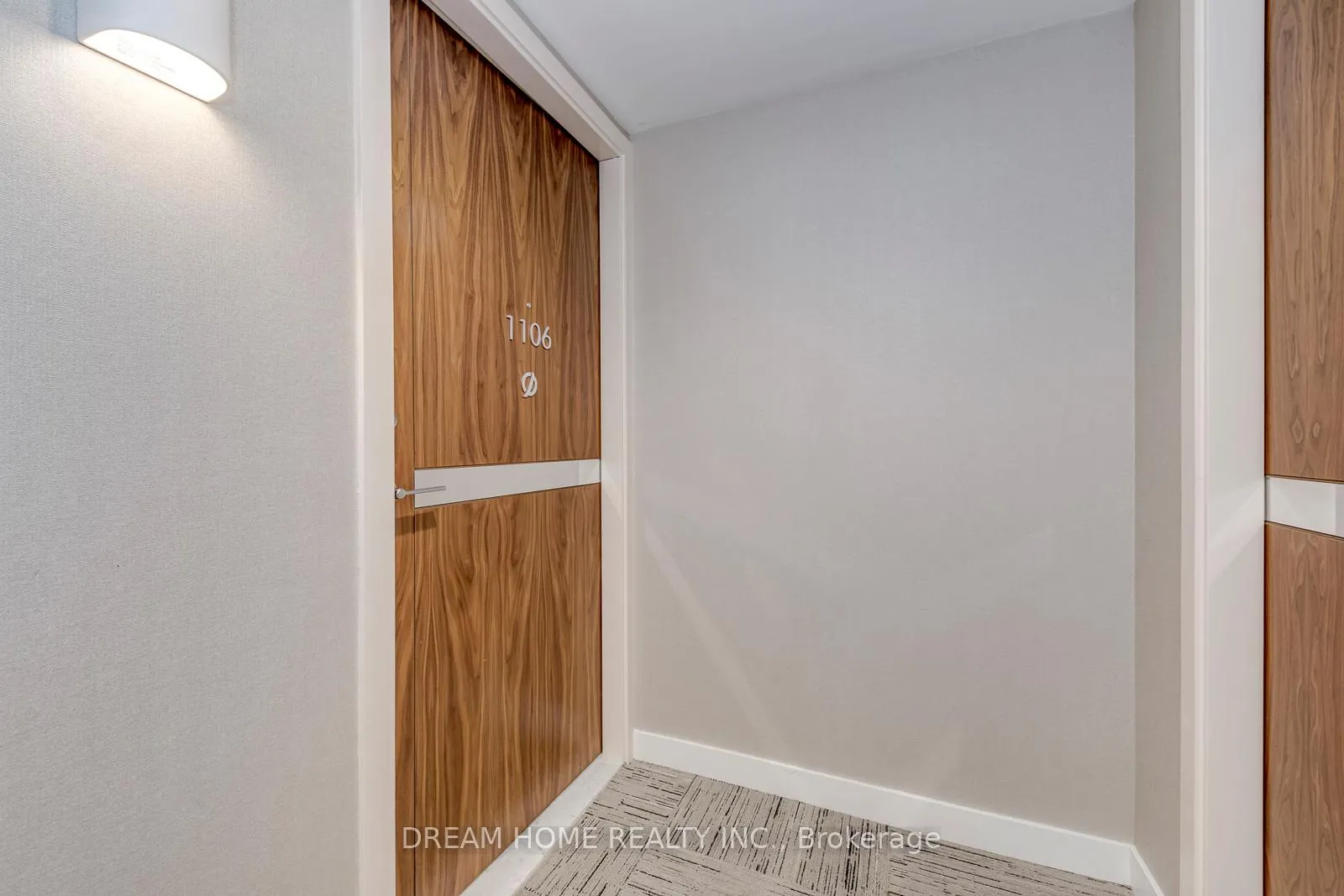 Photo 4 of Unit 1106, 27 McMahon Drive, North York, Bayview Village — HOMEH
