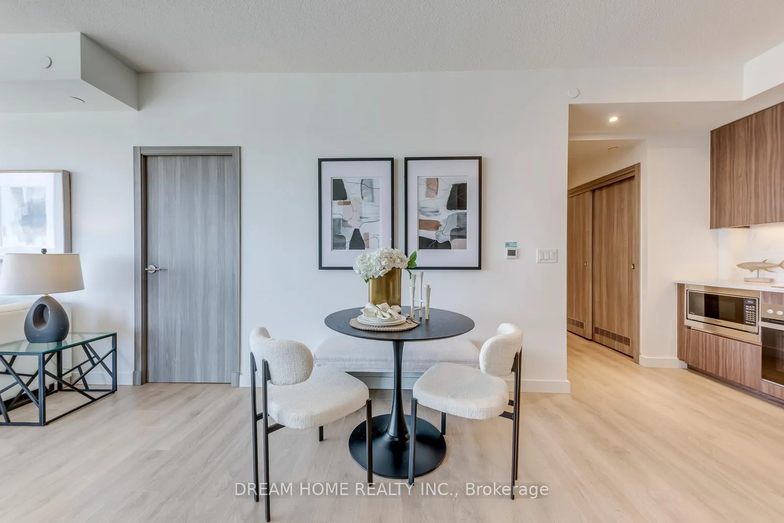 Photo 16 of Unit 1106, 27 McMahon Drive, North York, Bayview Village — HOMEH