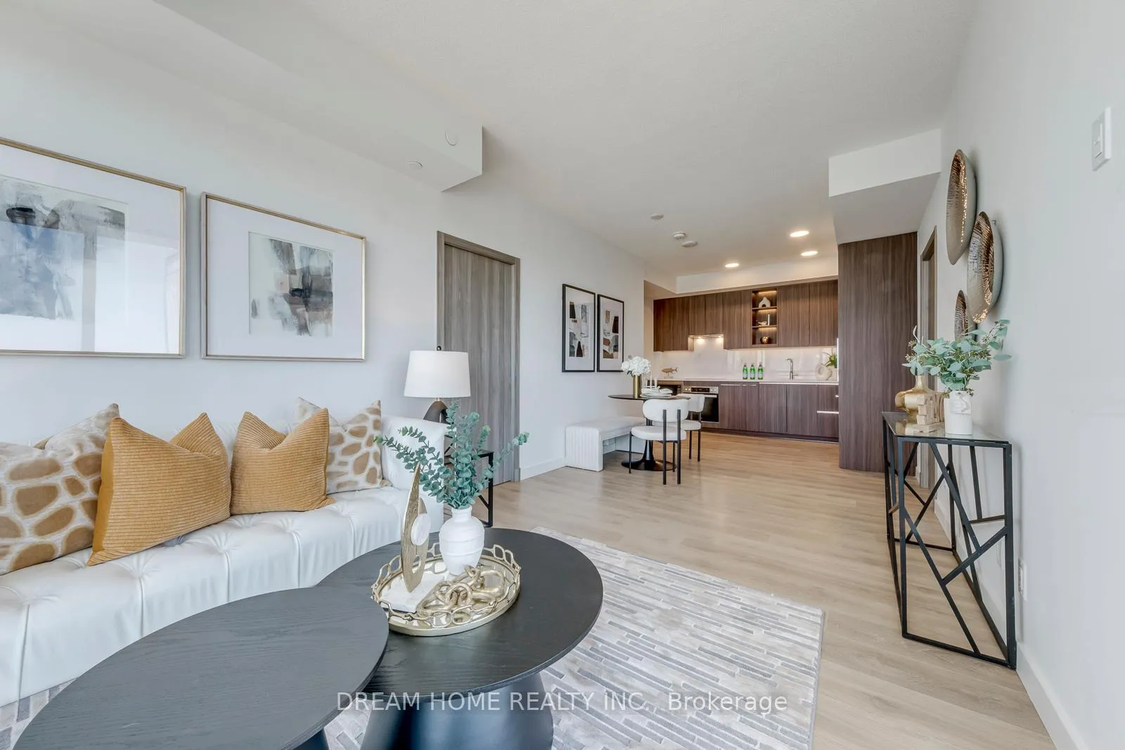 Photo 19 of Unit 1106, 27 McMahon Drive, North York, Bayview Village — HOMEH