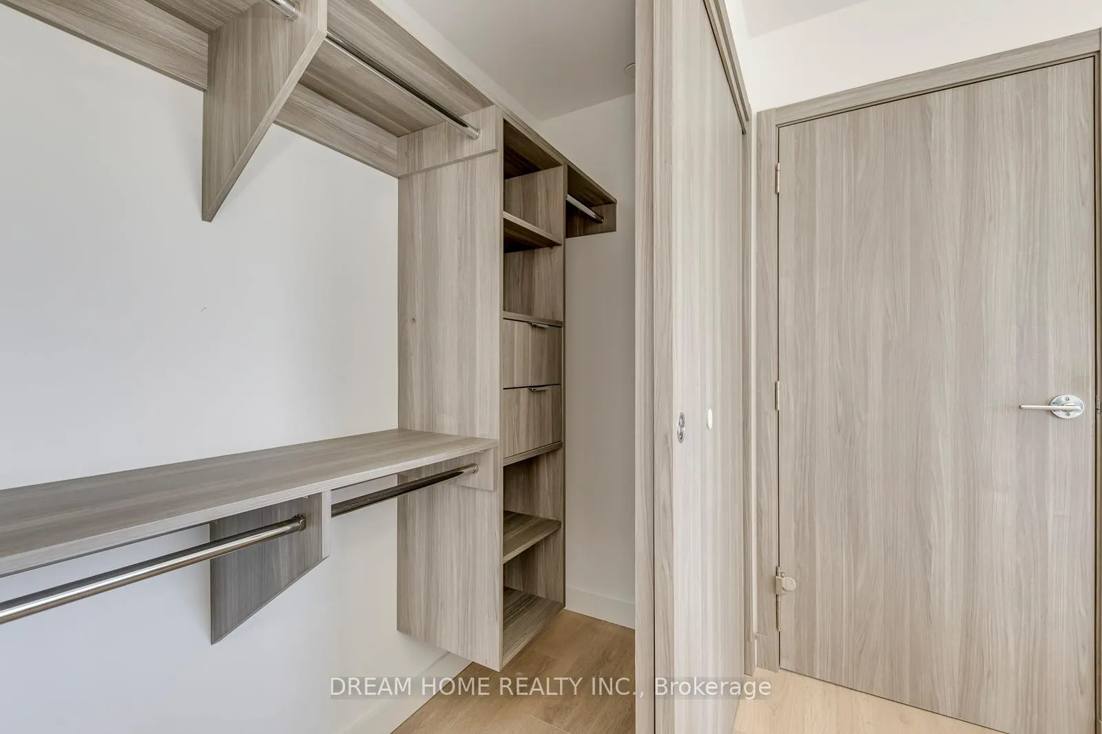 Photo 24 of Unit 1106, 27 McMahon Drive, North York, Bayview Village — HOMEH