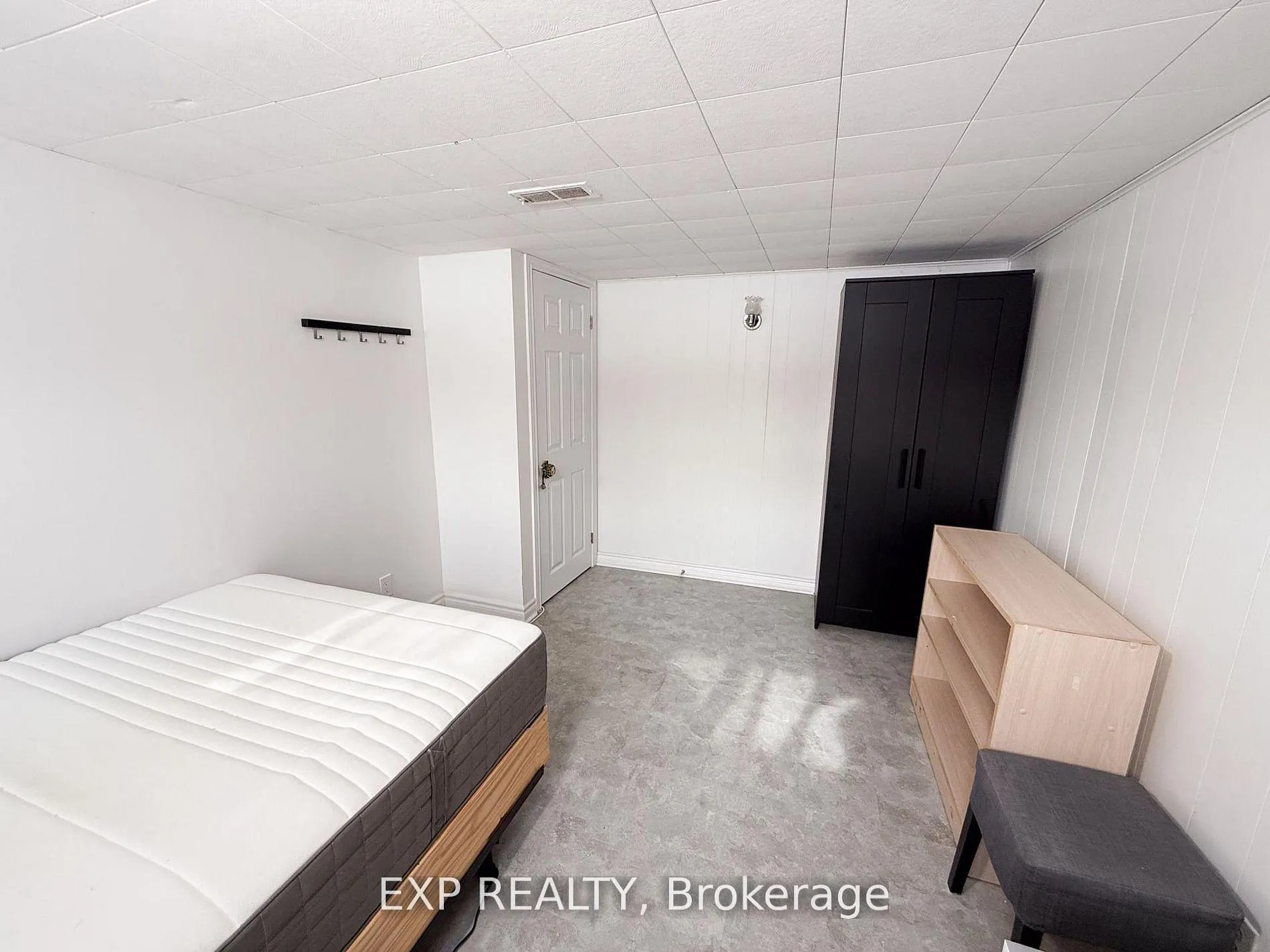 Front of Unit BASEMENT ROOM 3, 500 Drewry Avenue
