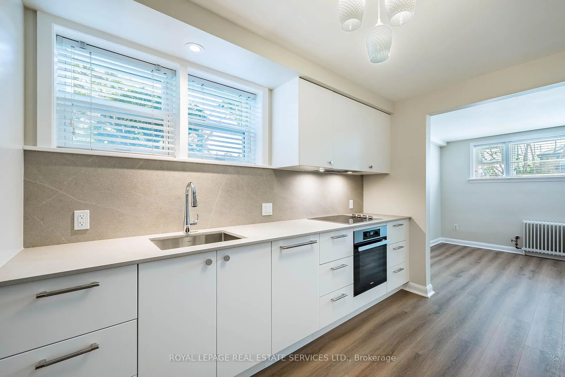 Photo 11 of Unit # 1, 40 Emerald Crescent, Etobicoke, New Toronto — HOMEH