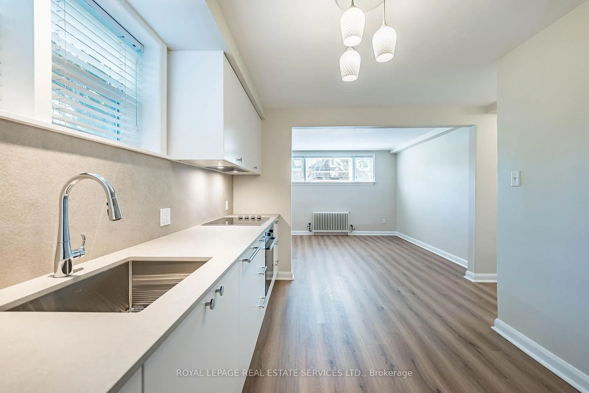 Photo 13 of Unit # 1, 40 Emerald Crescent, Etobicoke, New Toronto — HOMEH
