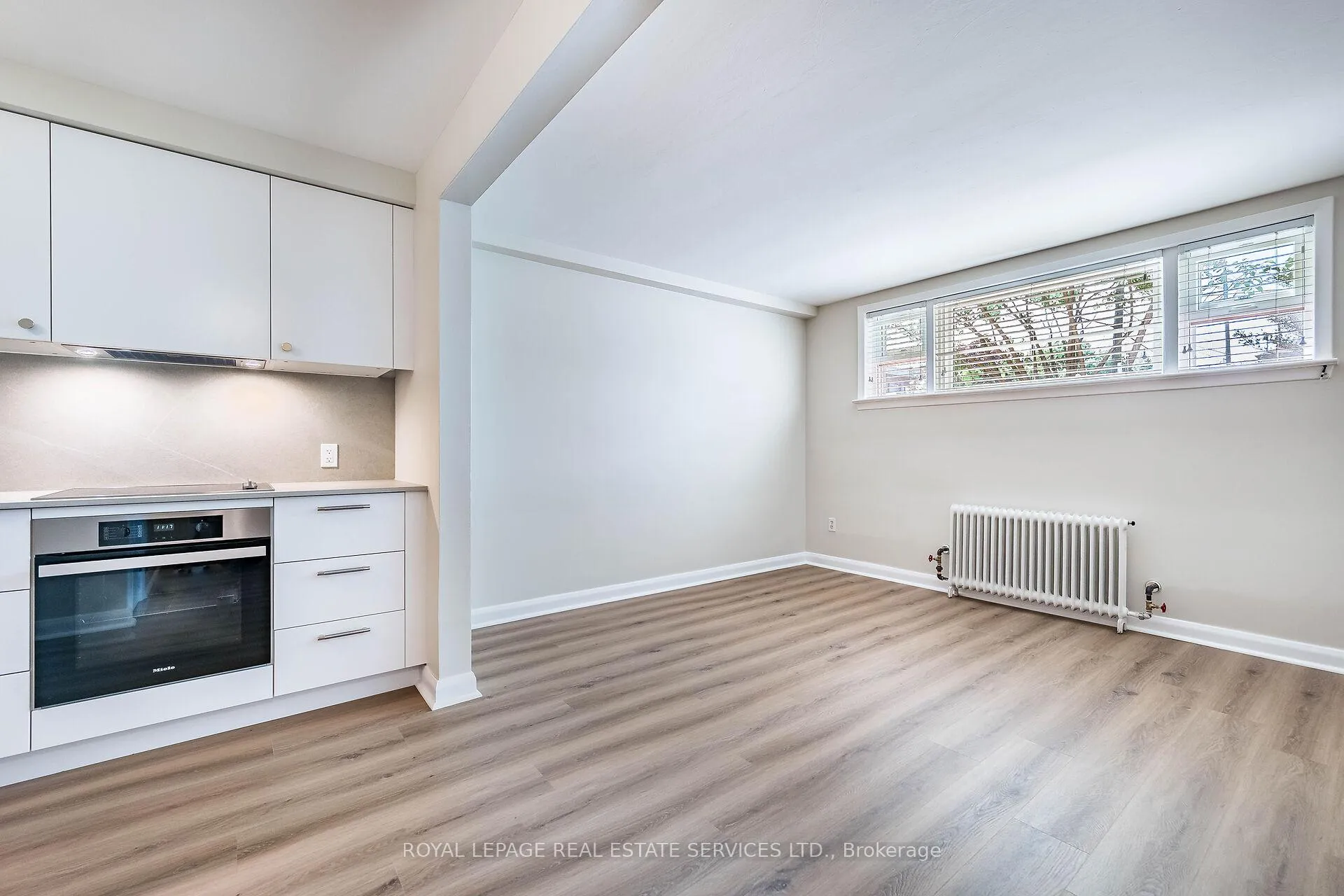 Photo 14 of Unit # 1, 40 Emerald Crescent, Etobicoke, New Toronto — HOMEH