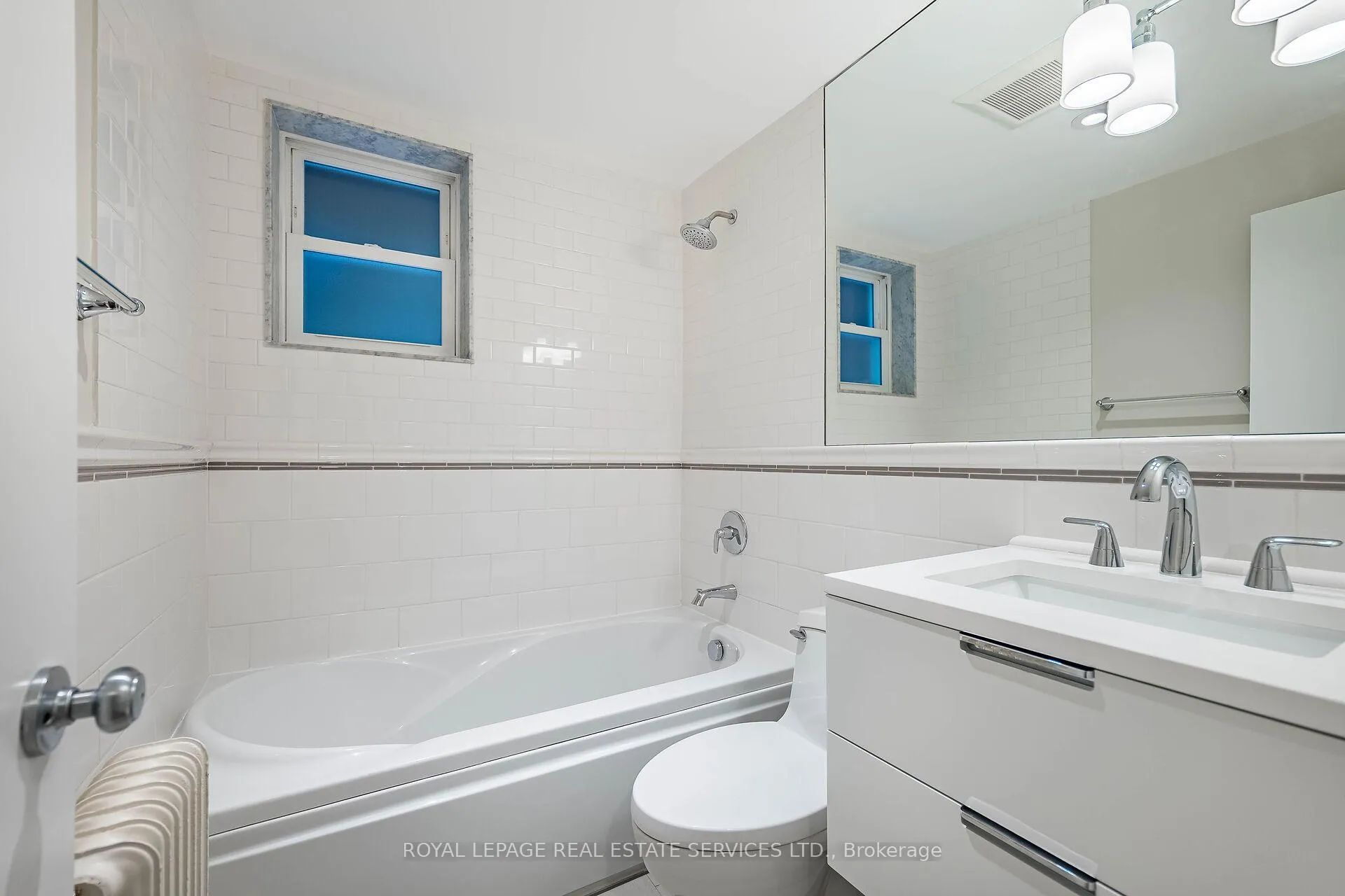 Photo 19 of Unit # 1, 40 Emerald Crescent, Etobicoke, New Toronto — HOMEH