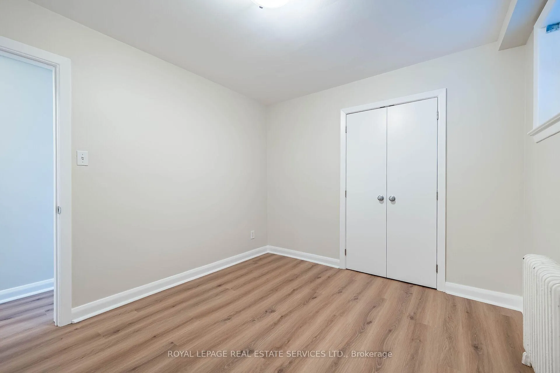 Photo 25 of Unit # 1, 40 Emerald Crescent, Etobicoke, New Toronto — HOMEH