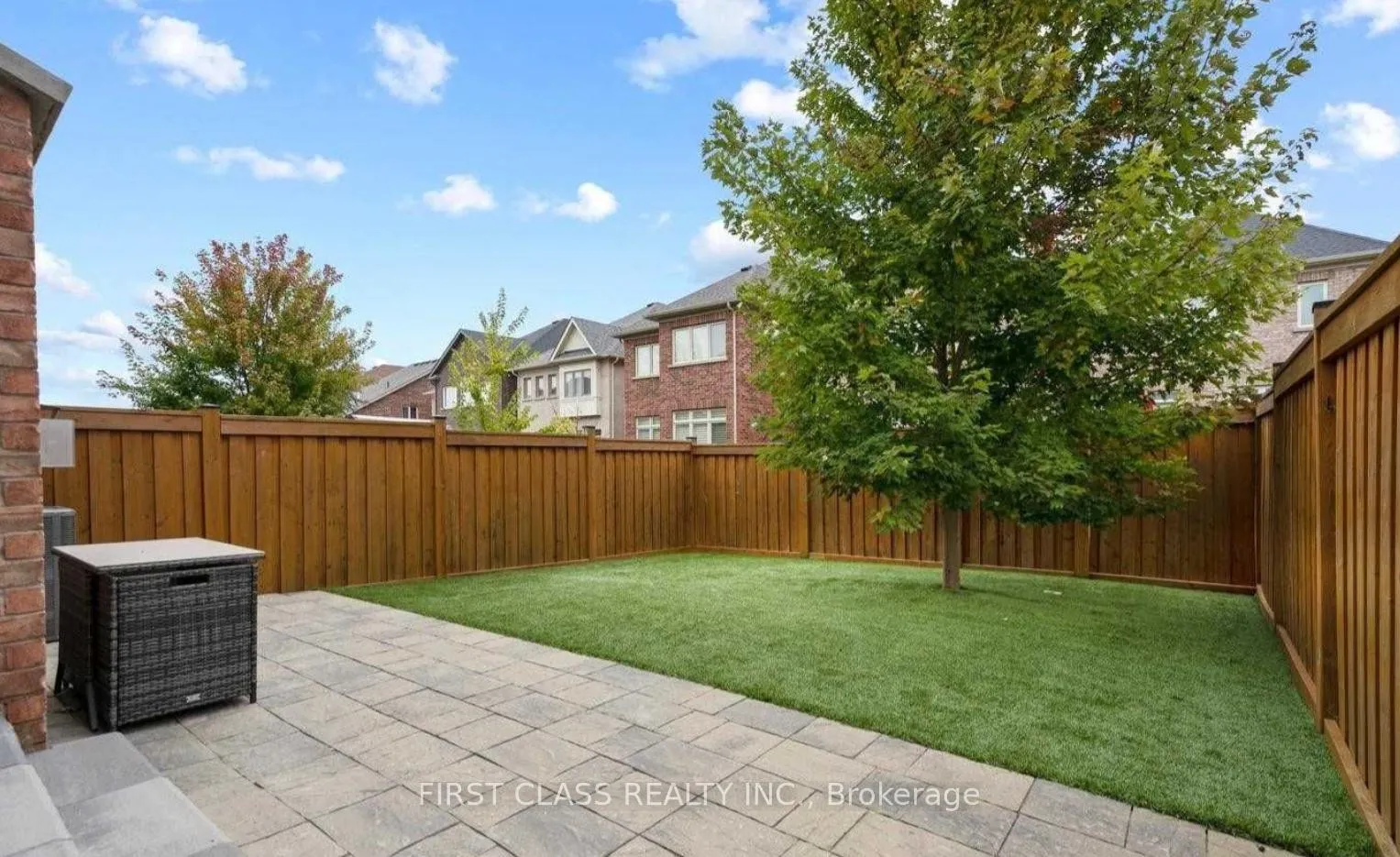Photo 20 of 11 Claudview Street, King, King City — HOMEH