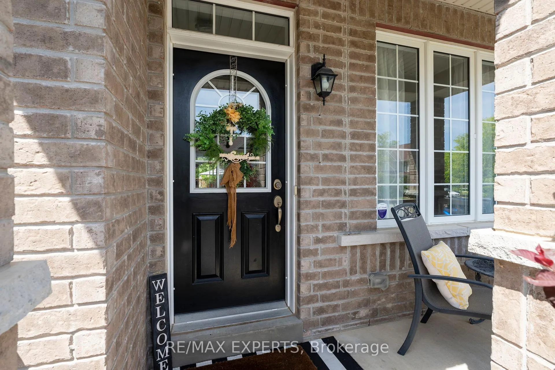 Photo 3 of 8 Jackson Drive, New Tecumseth, Tottenham — HOMEH