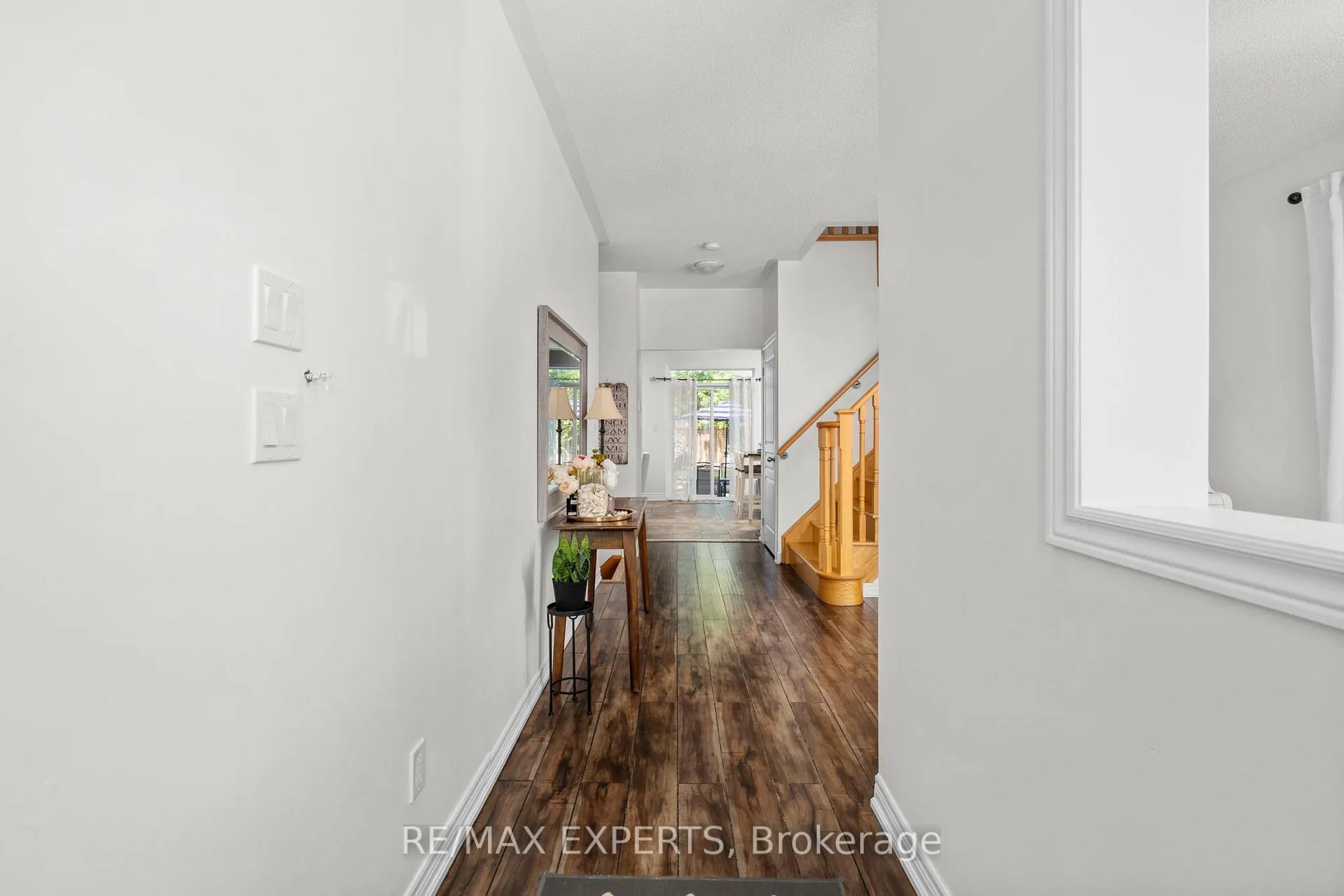 Photo 7 of 8 Jackson Drive, New Tecumseth, Tottenham — HOMEH