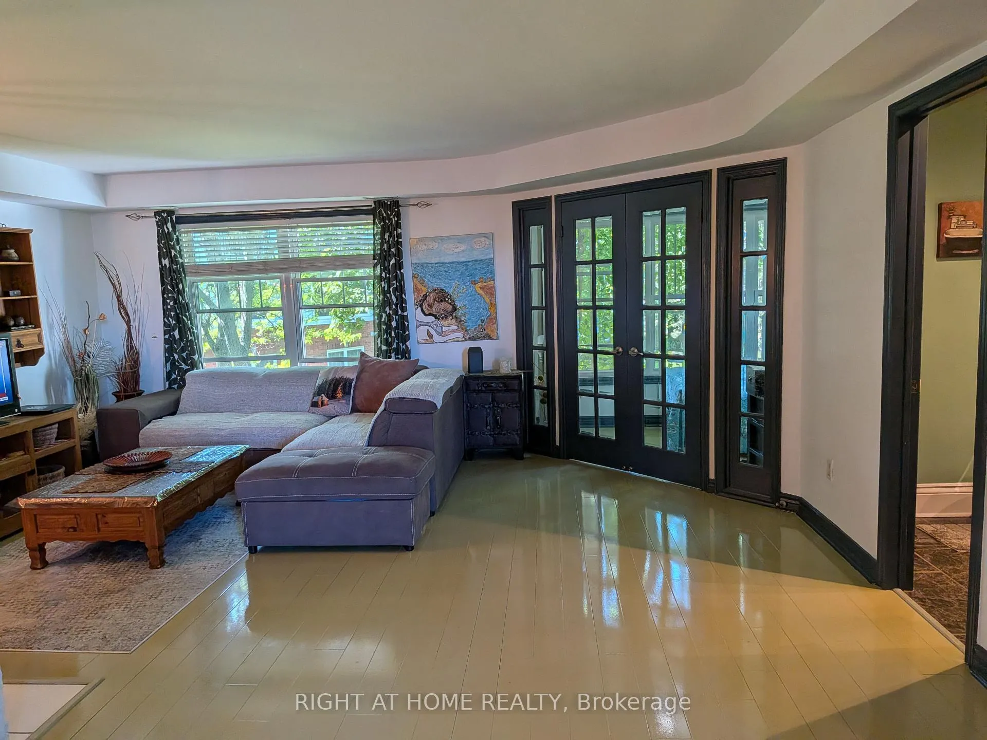 Photo 9 of Unit D-7, 1663 Nash Road, Clarington, Courtice — HOMEH
