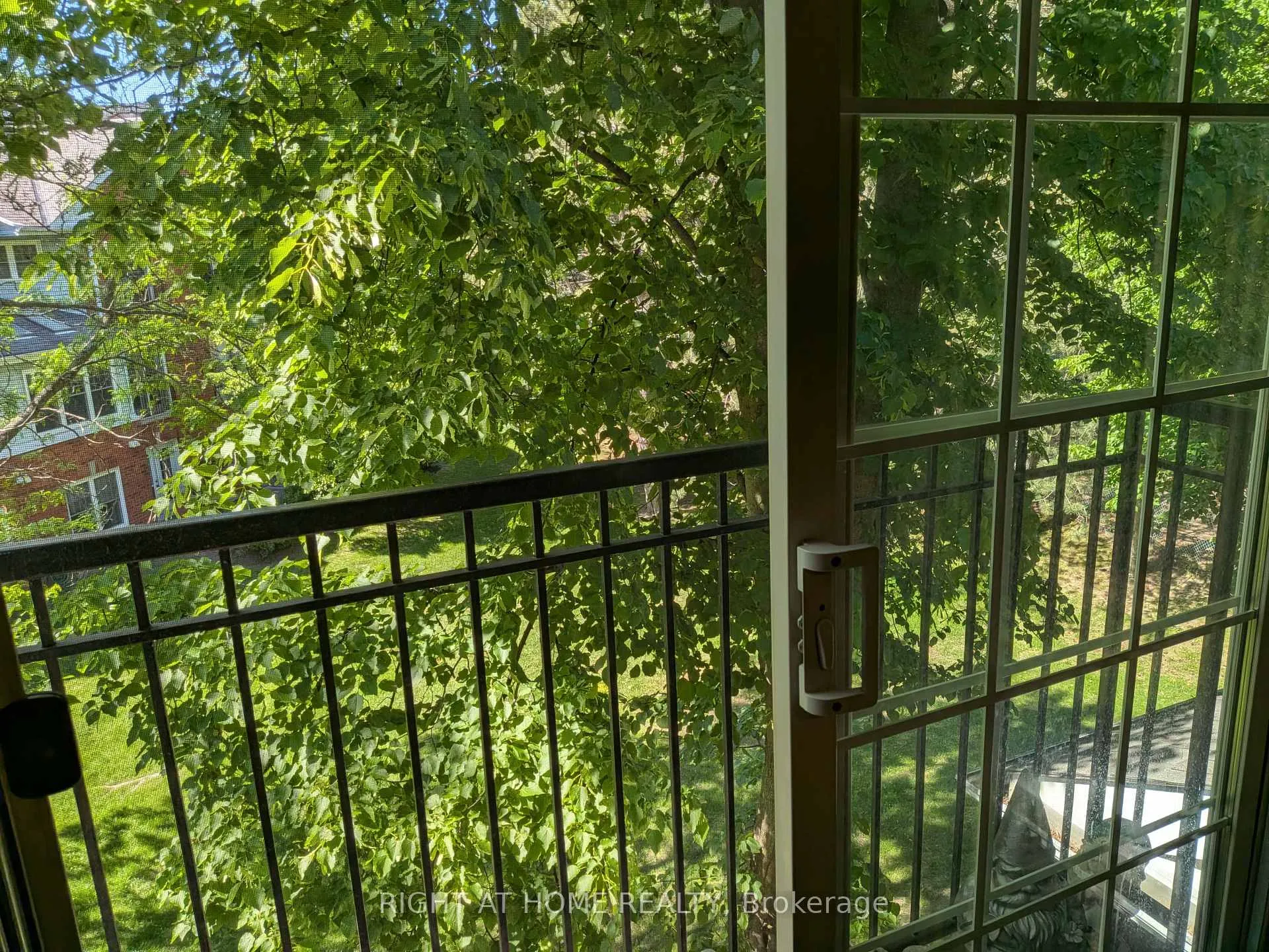 Photo 27 of Unit D-7, 1663 Nash Road, Clarington, Courtice — HOMEH