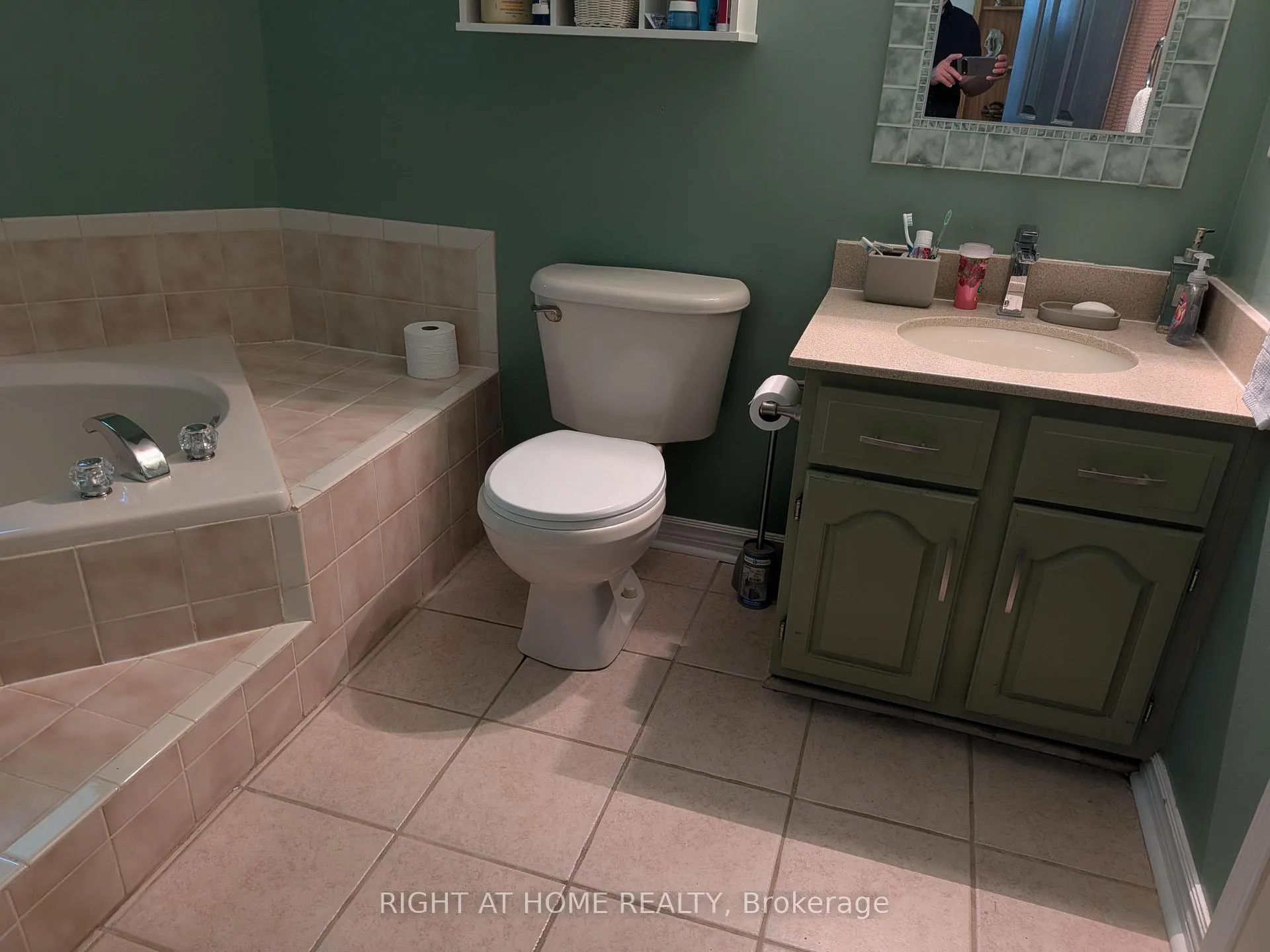 Photo 28 of Unit D-7, 1663 Nash Road, Clarington, Courtice — HOMEH