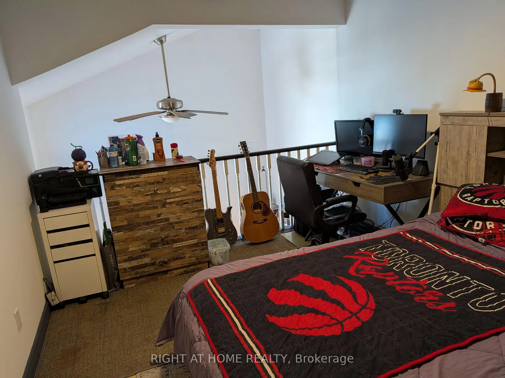 Photo 32 of Unit D-7, 1663 Nash Road, Clarington, Courtice — HOMEH
