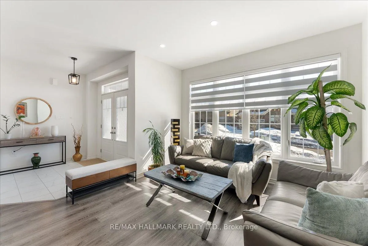 Photo 8 of 106 Rea Drive, Centre Wellington, Fergus — HOMEH