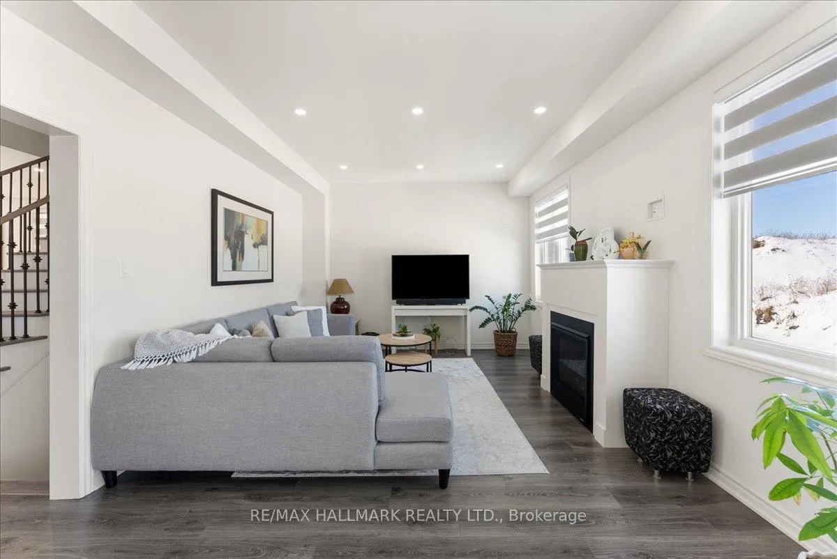 Photo 16 of 106 Rea Drive, Centre Wellington, Fergus — HOMEH