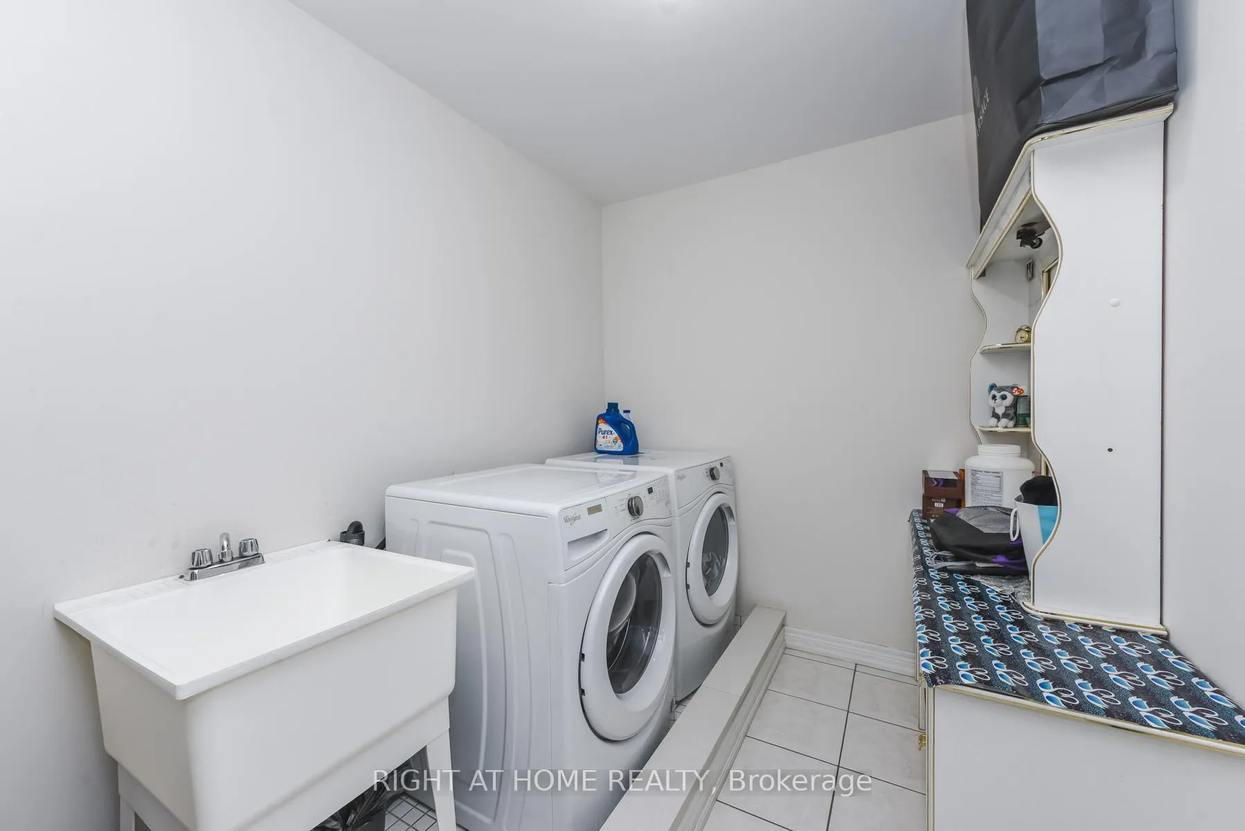Photo 38 of 36 Spokanne Street, Brampton, Sandringham-Wellington North — HOMEH