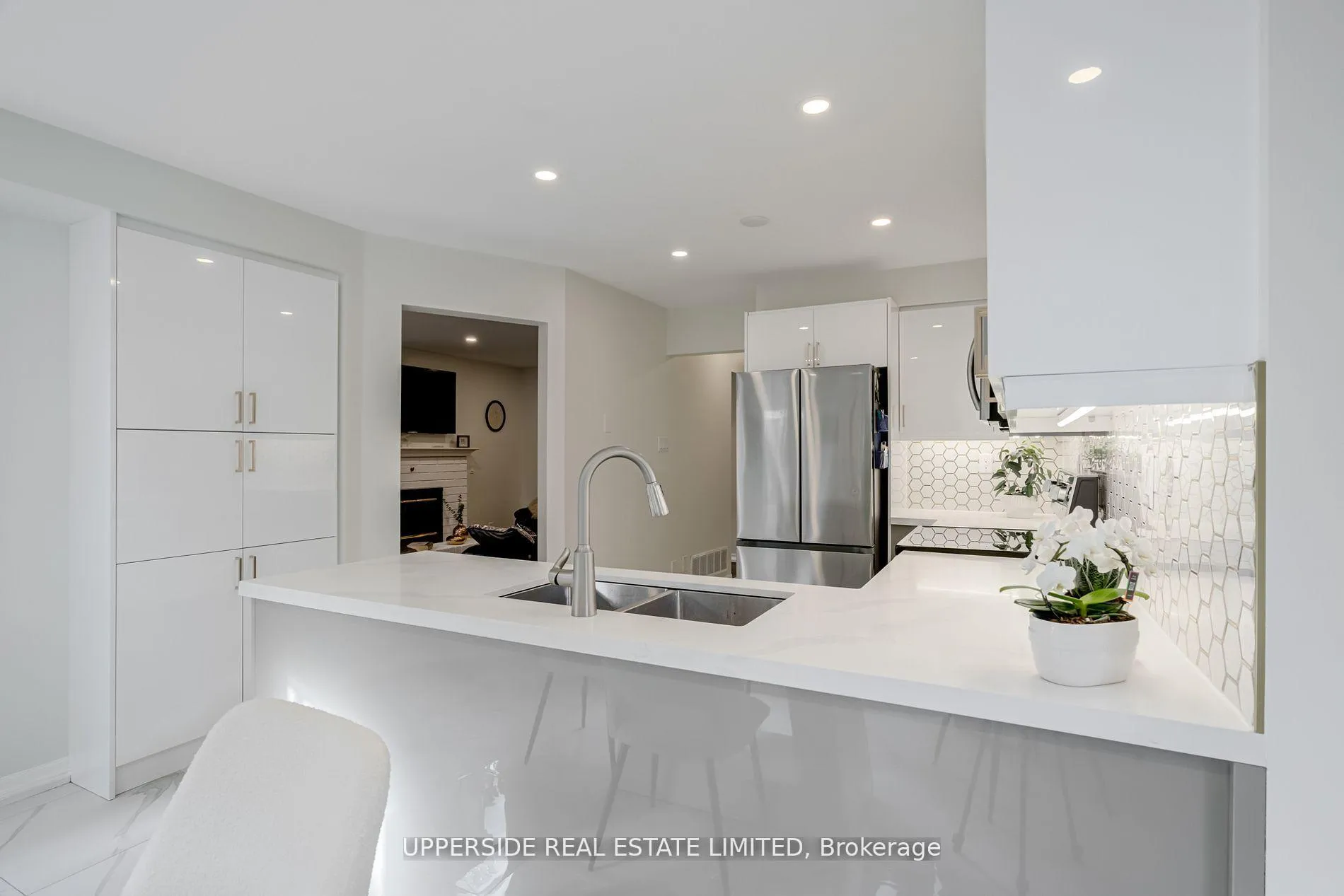 Photo 11 of 167 Covent Crescent, Aurora, Aurora Highlands — HOMEH