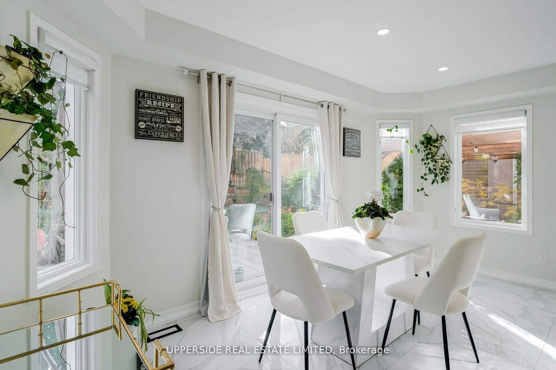 Photo 12 of 167 Covent Crescent, Aurora, Aurora Highlands — HOMEH