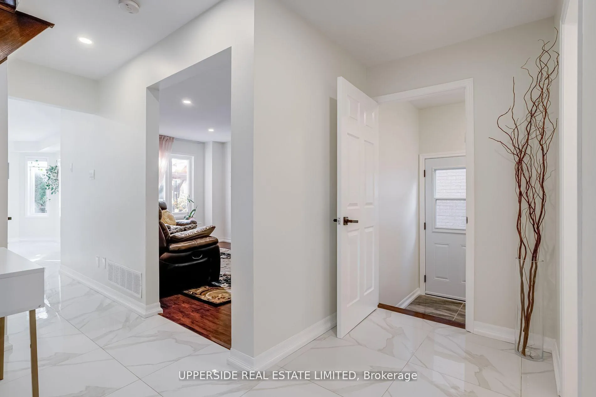 Photo 35 of 167 Covent Crescent, Aurora, Aurora Highlands — HOMEH