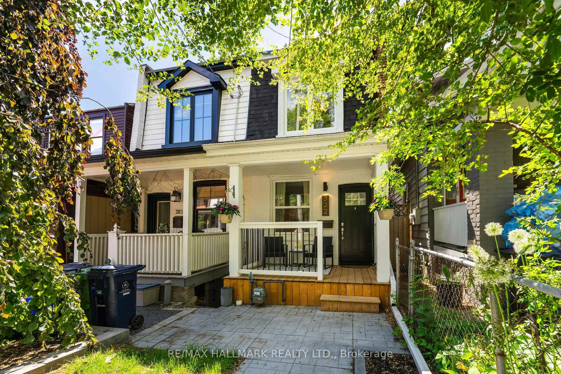 Photo 3 of 322 Highfield Road, Toronto, Greenwood-Coxwell — HOMEH