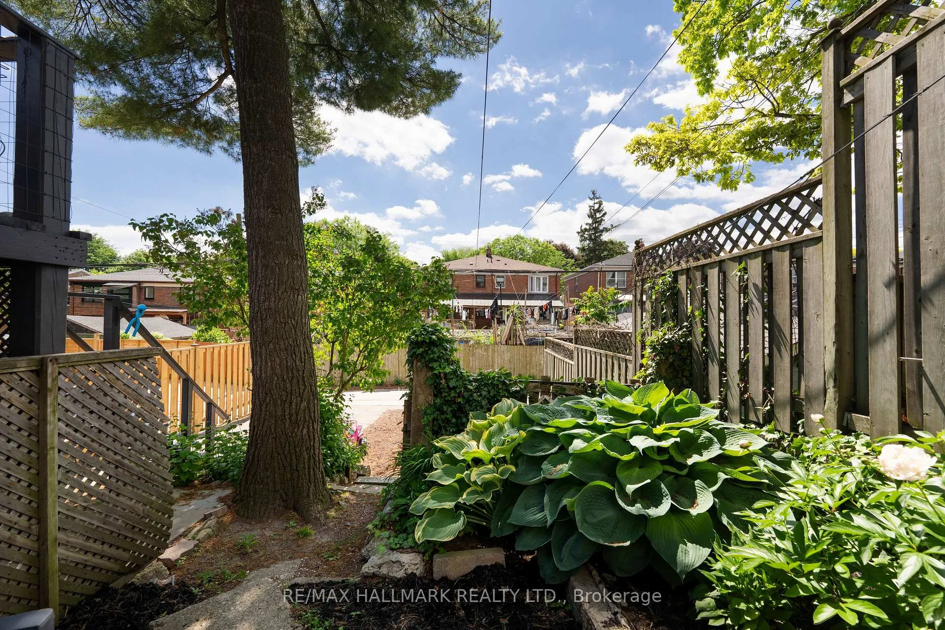 Photo 28 of 322 Highfield Road, Toronto, Greenwood-Coxwell — HOMEH