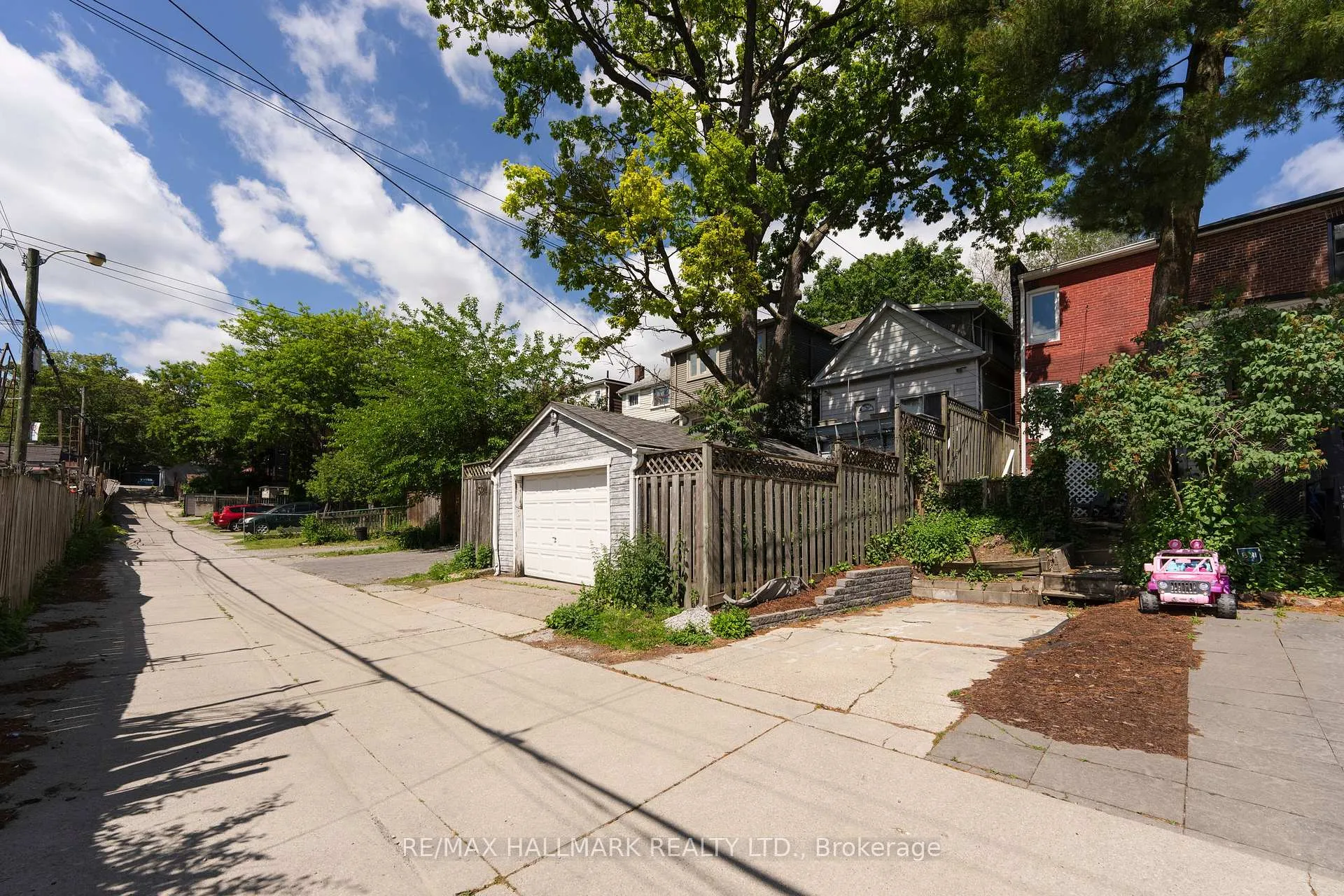 Photo 30 of 322 Highfield Road, Toronto, Greenwood-Coxwell — HOMEH