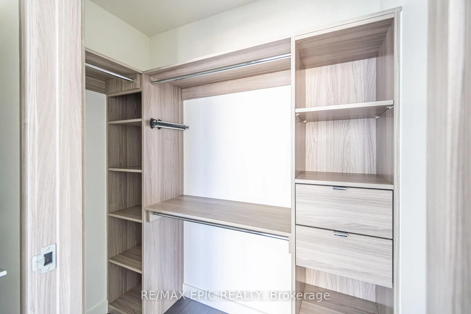 Photo 18 of Unit 2715, 95 Mcmahon Drive, North York, Bayview Village — HOMEH