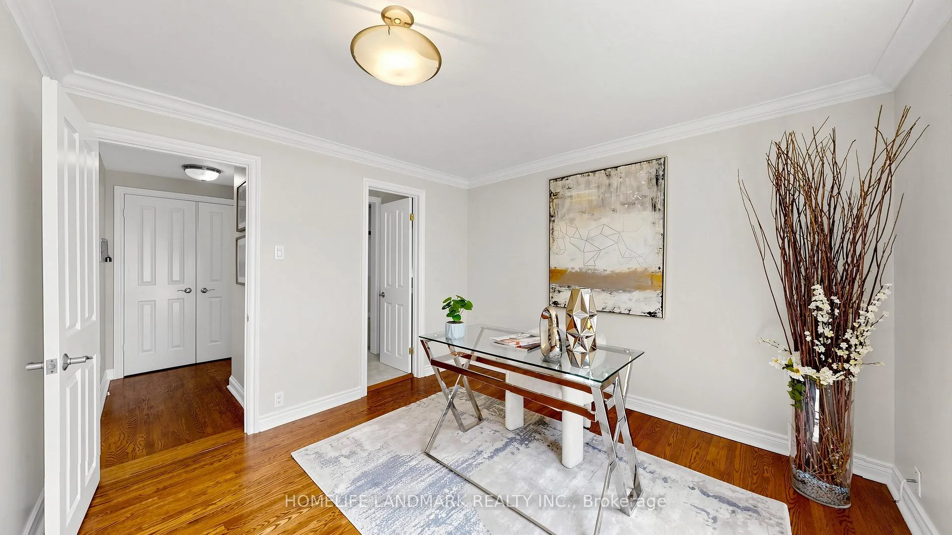 Photo 16 of 27 Quincy Crescent, North York, Henry Farm — HOMEH