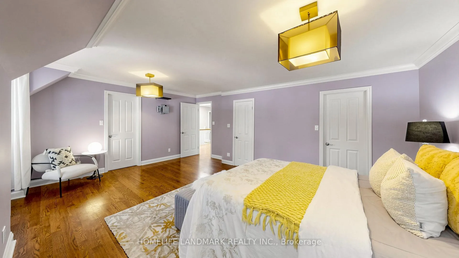 Photo 21 of 27 Quincy Crescent, North York, Henry Farm — HOMEH