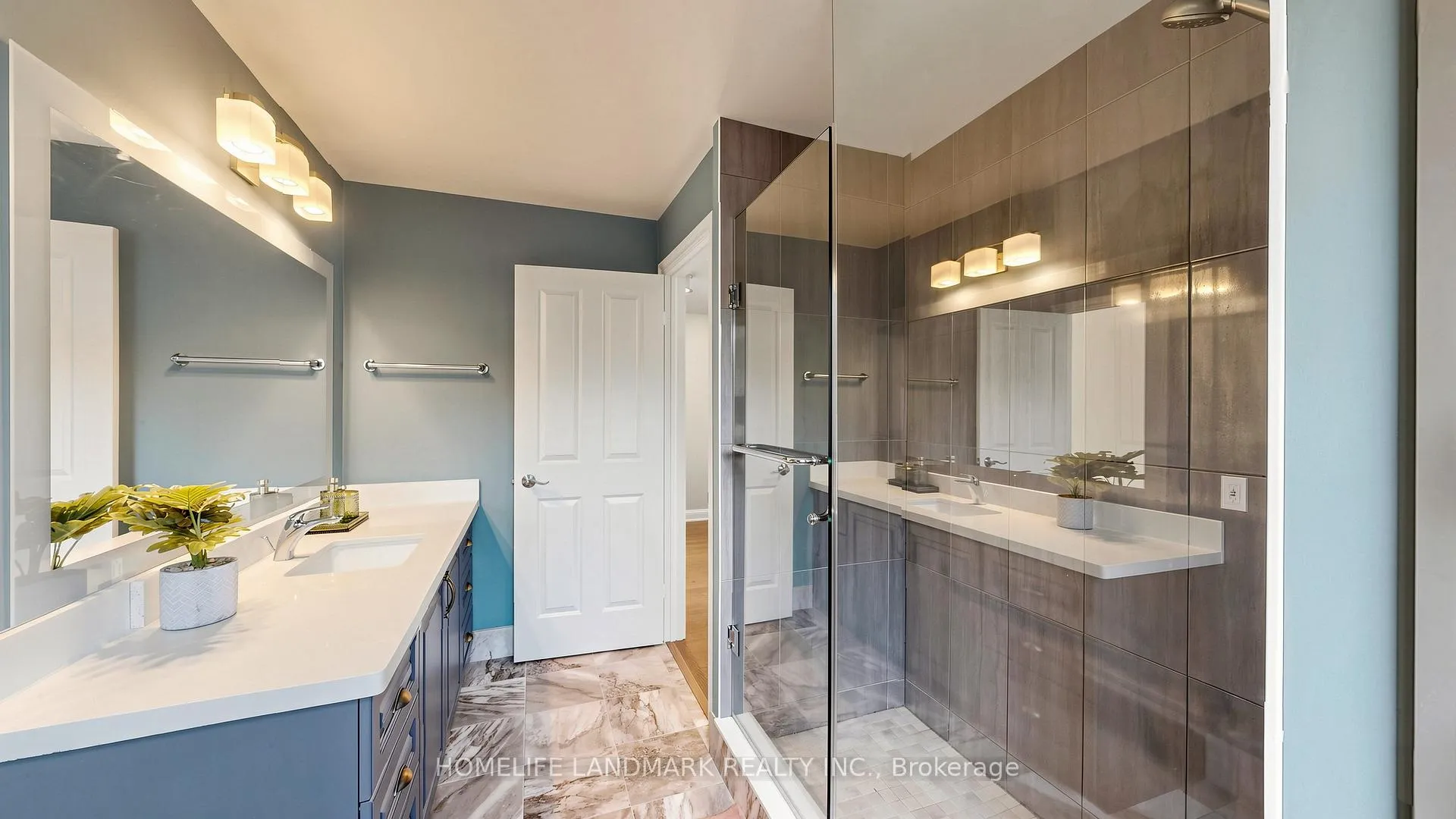 Photo 33 of 27 Quincy Crescent, North York, Henry Farm — HOMEH