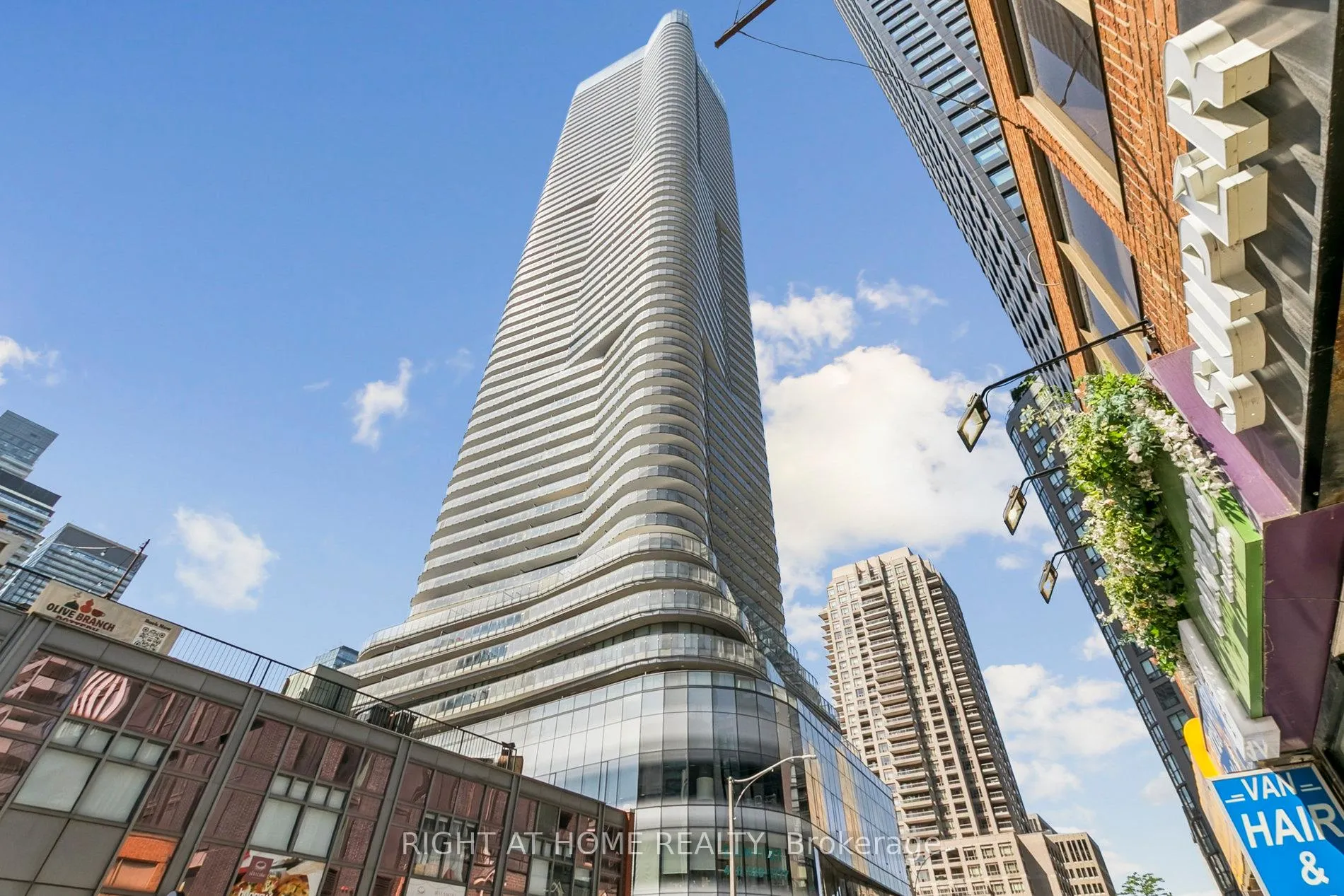 Front of Unit 5408, 11 Wellesley St W Avenue
