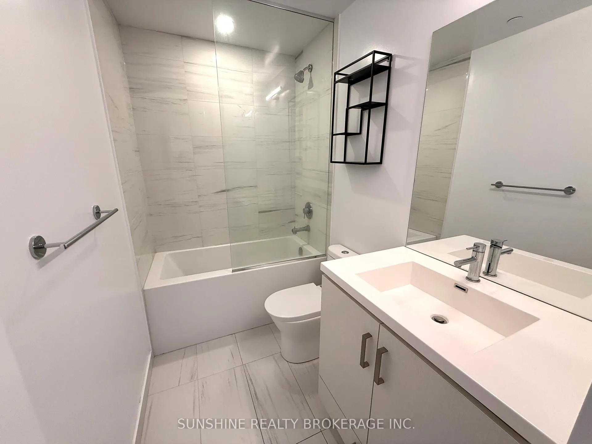 Photo 13 of Unit 1201, 60 Honeycrisp Crescent, Vaughan, Vaughan Corporate Centre — HOMEH