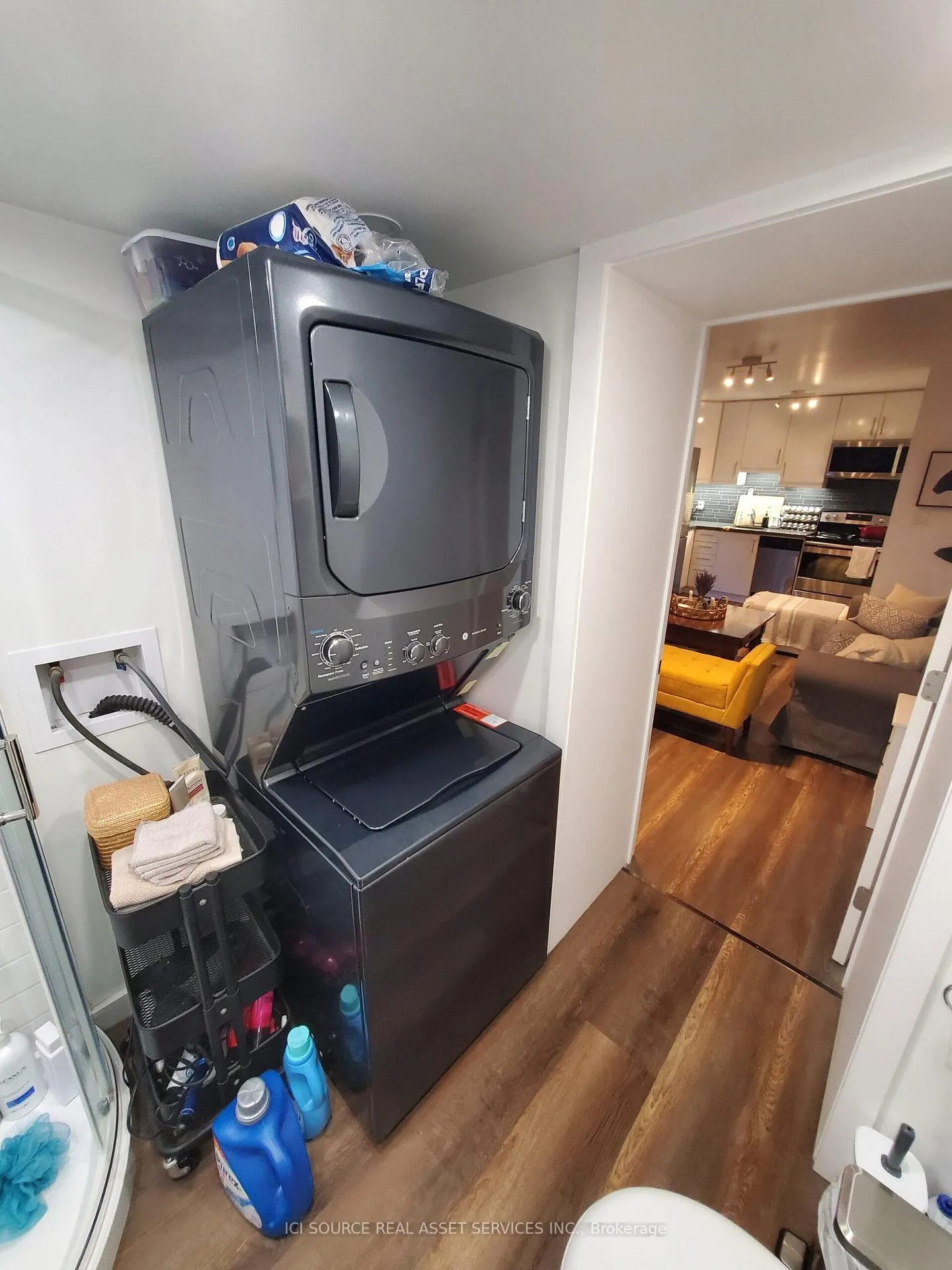 Photo 5 of Unit B1, 15 Highview Crescent, Toronto, Corso Italia-Davenport — HOMEH