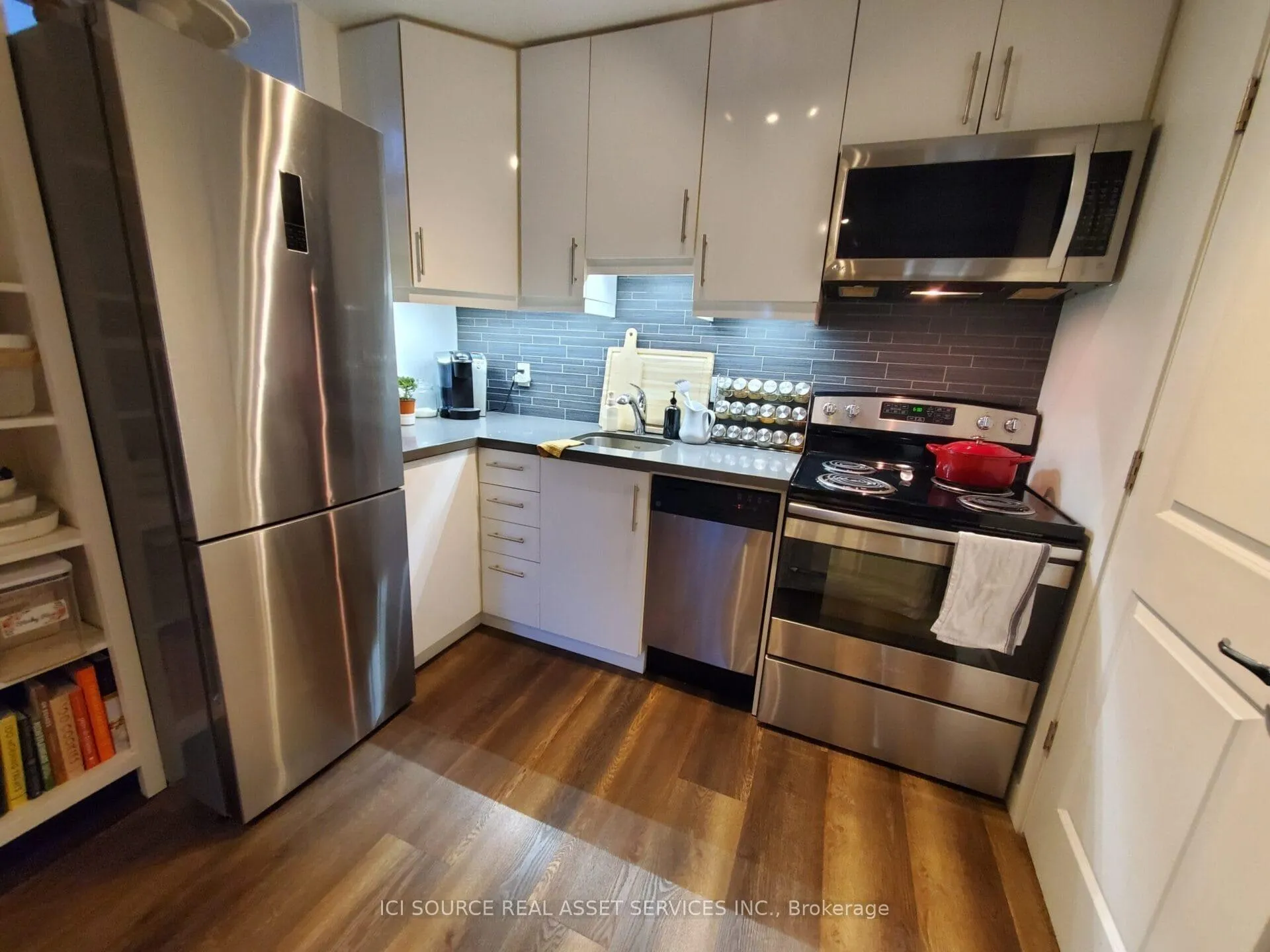 Photo 7 of Unit B1, 15 Highview Crescent, Toronto, Corso Italia-Davenport — HOMEH