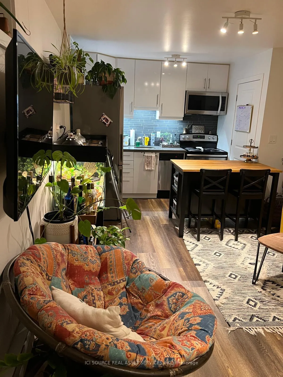 Photo 9 of Unit B1, 15 Highview Crescent, Toronto, Corso Italia-Davenport — HOMEH
