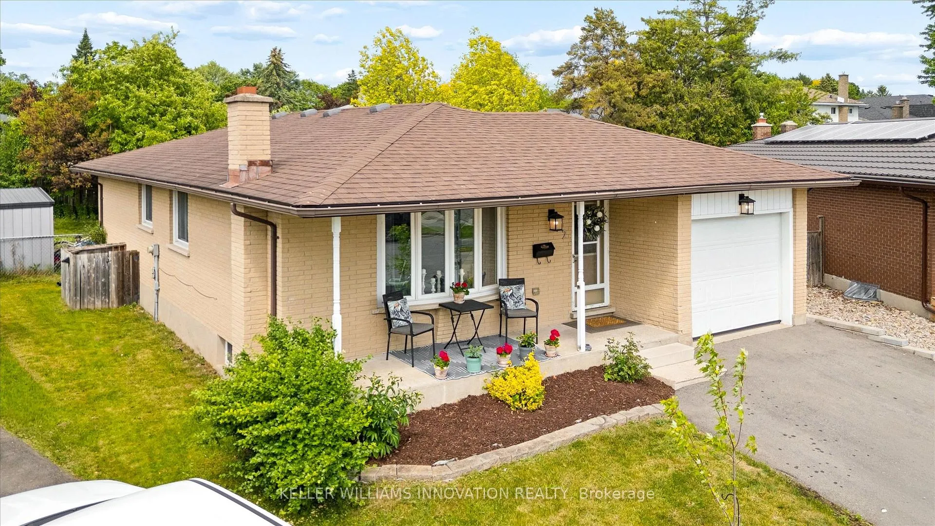 Photo 4 of 22 Brookside Crescent, Kitchener, Forest Heights — HOMEH
