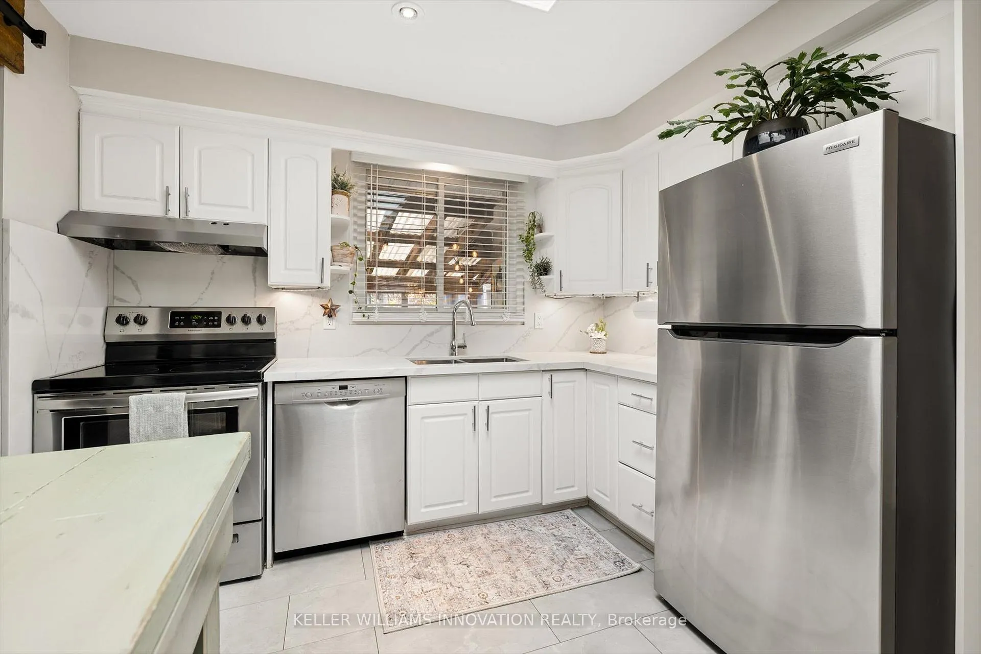Photo 16 of 22 Brookside Crescent, Kitchener, Forest Heights — HOMEH