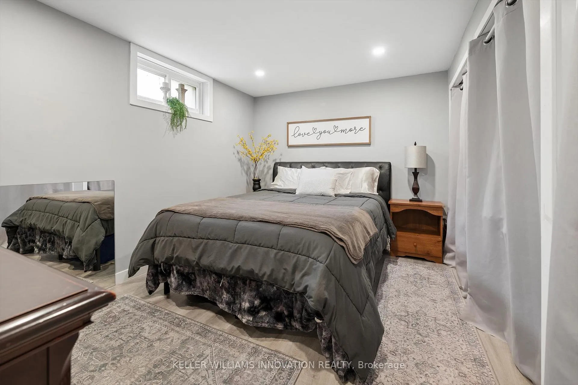 Photo 33 of 22 Brookside Crescent, Kitchener, Forest Heights — HOMEH