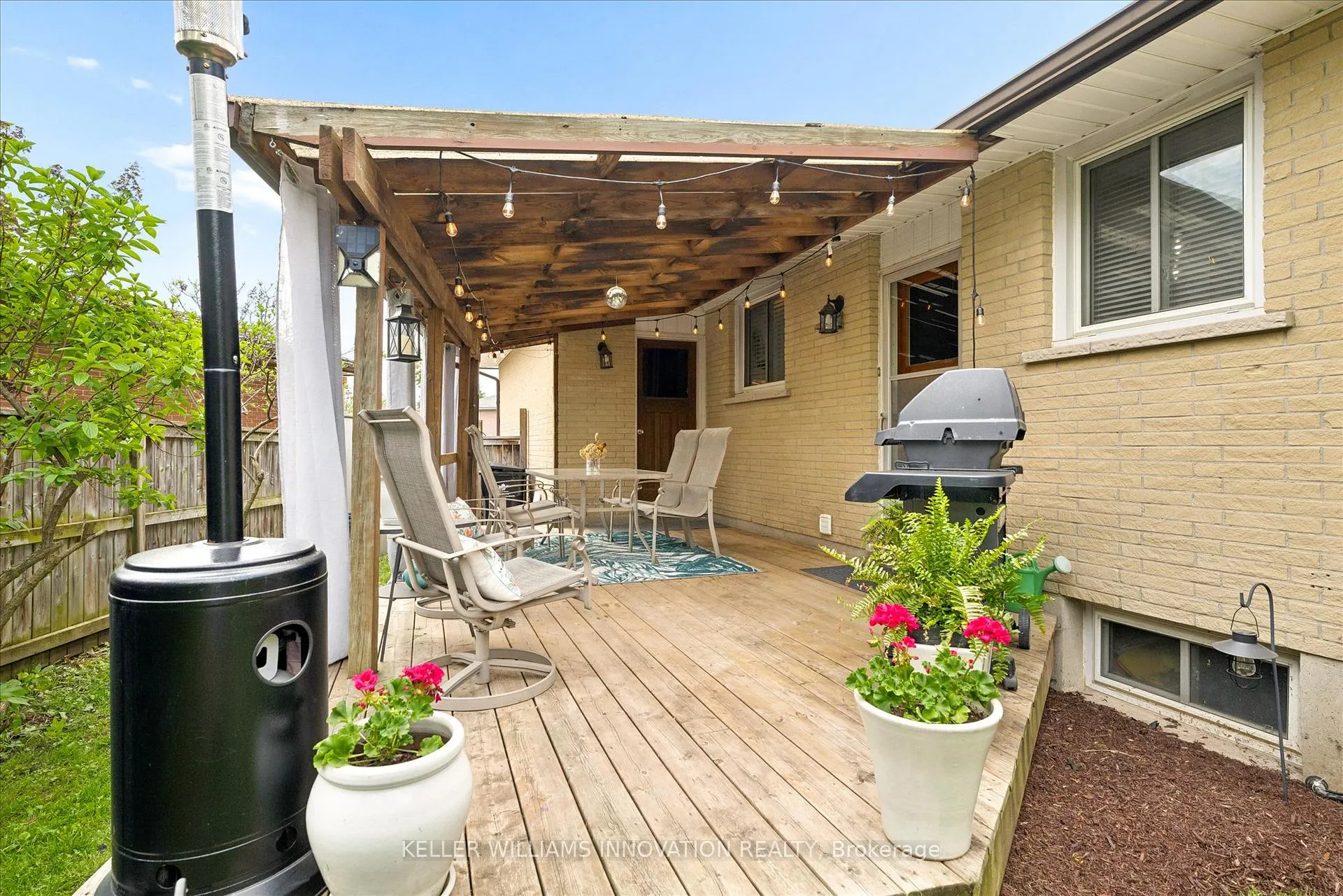 Photo 37 of 22 Brookside Crescent, Kitchener, Forest Heights — HOMEH