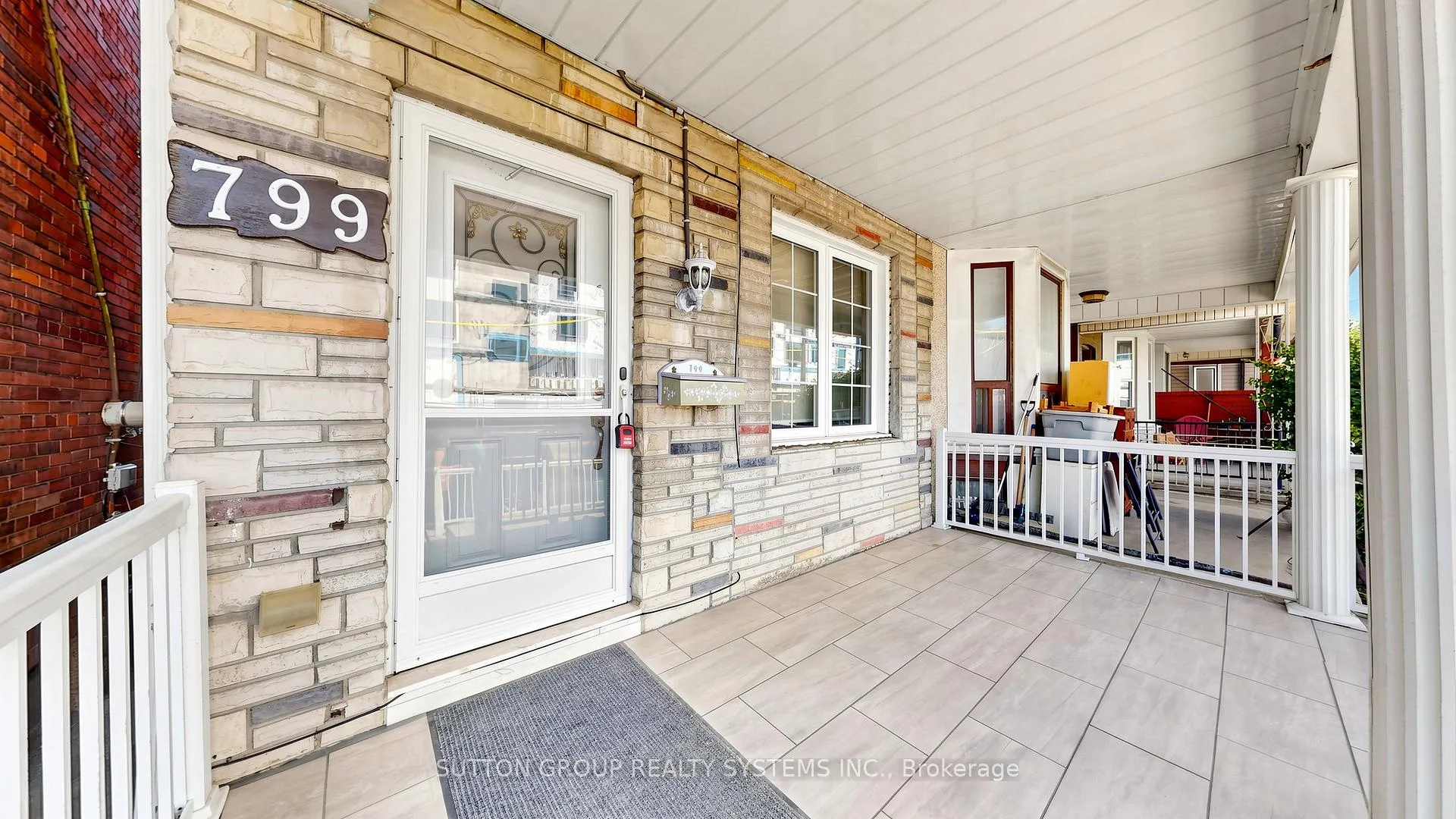 Photo 2 of 799 Lansdowne Avenue, Toronto, Dovercourt-Wallace Emerson-Junction — HOMEH