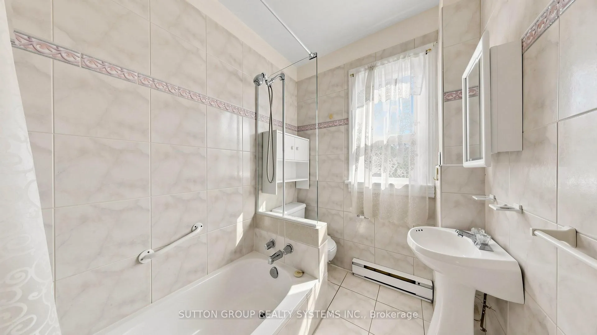 Photo 10 of 799 Lansdowne Avenue, Toronto, Dovercourt-Wallace Emerson-Junction — HOMEH